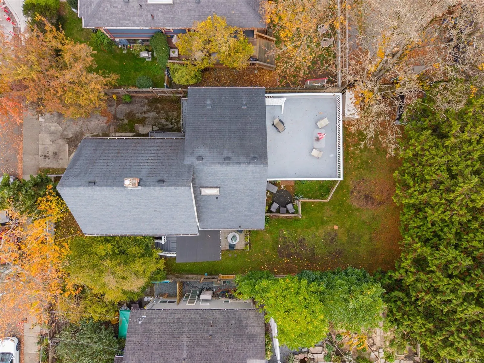 525 William St