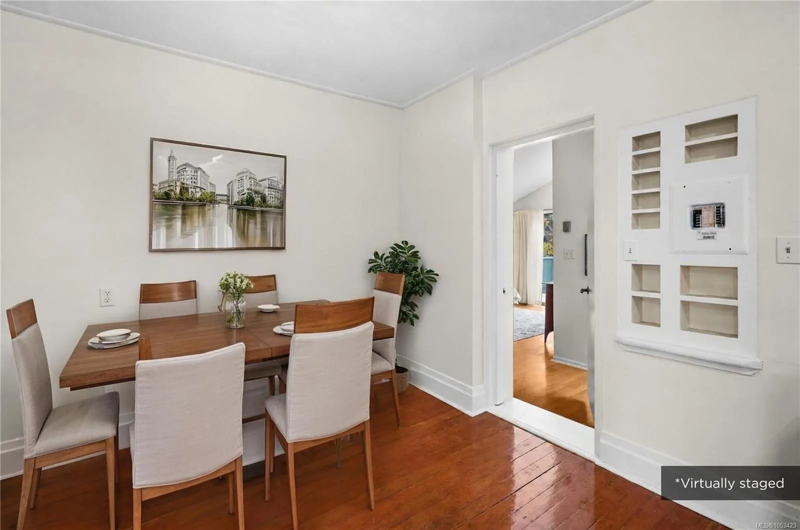 525 William St