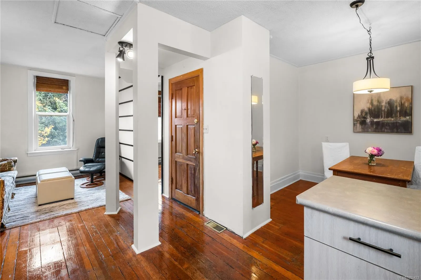 525 William St