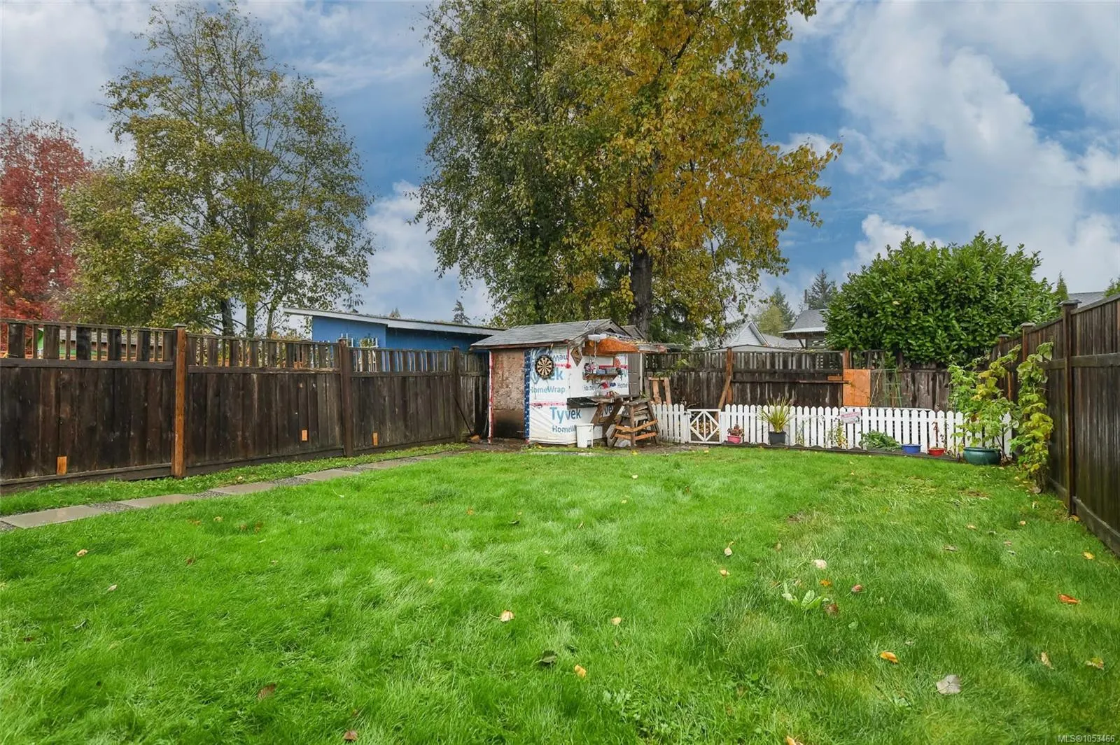 2276 Urquhart Ave