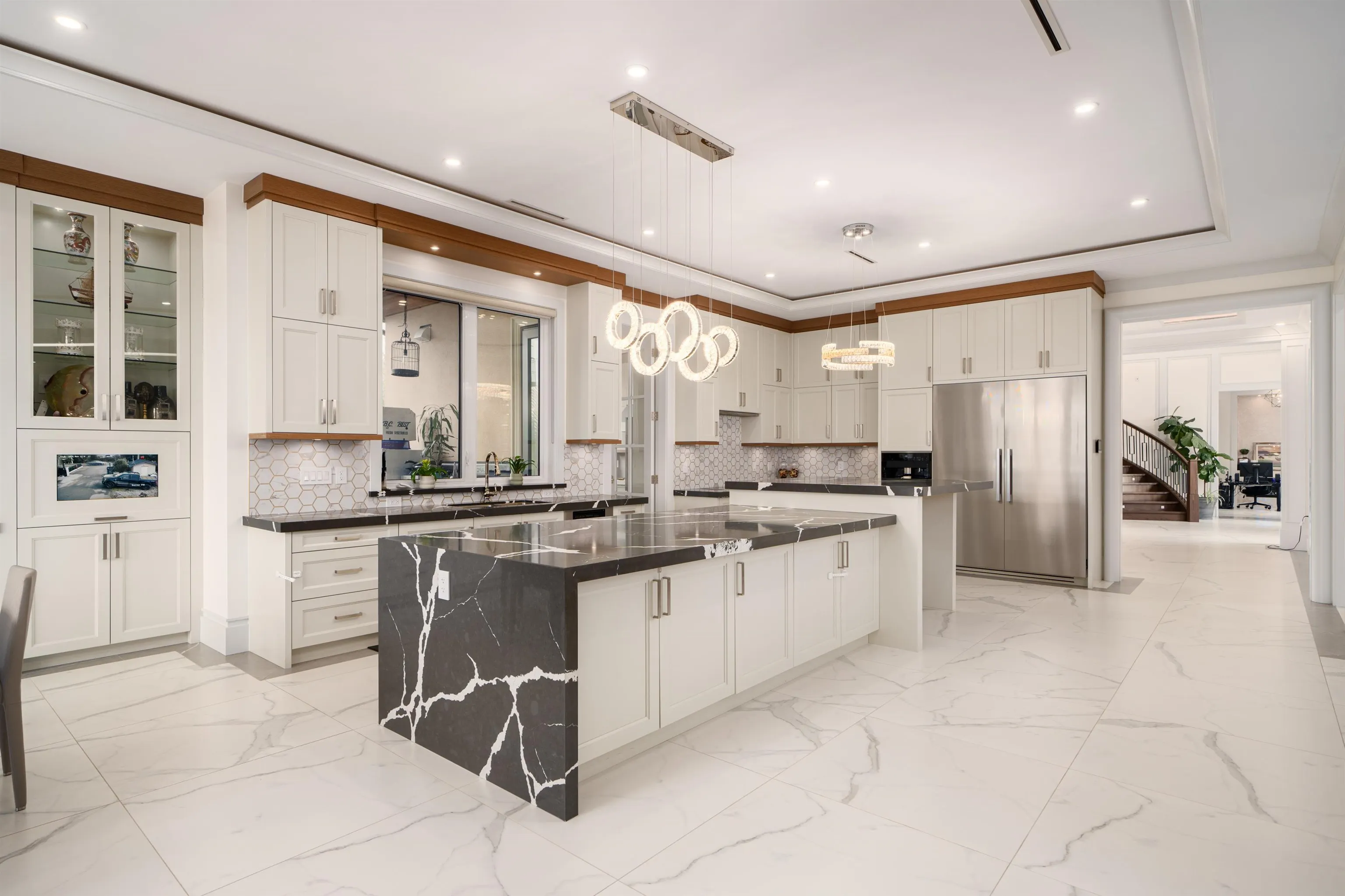 10111 No. 6 Road