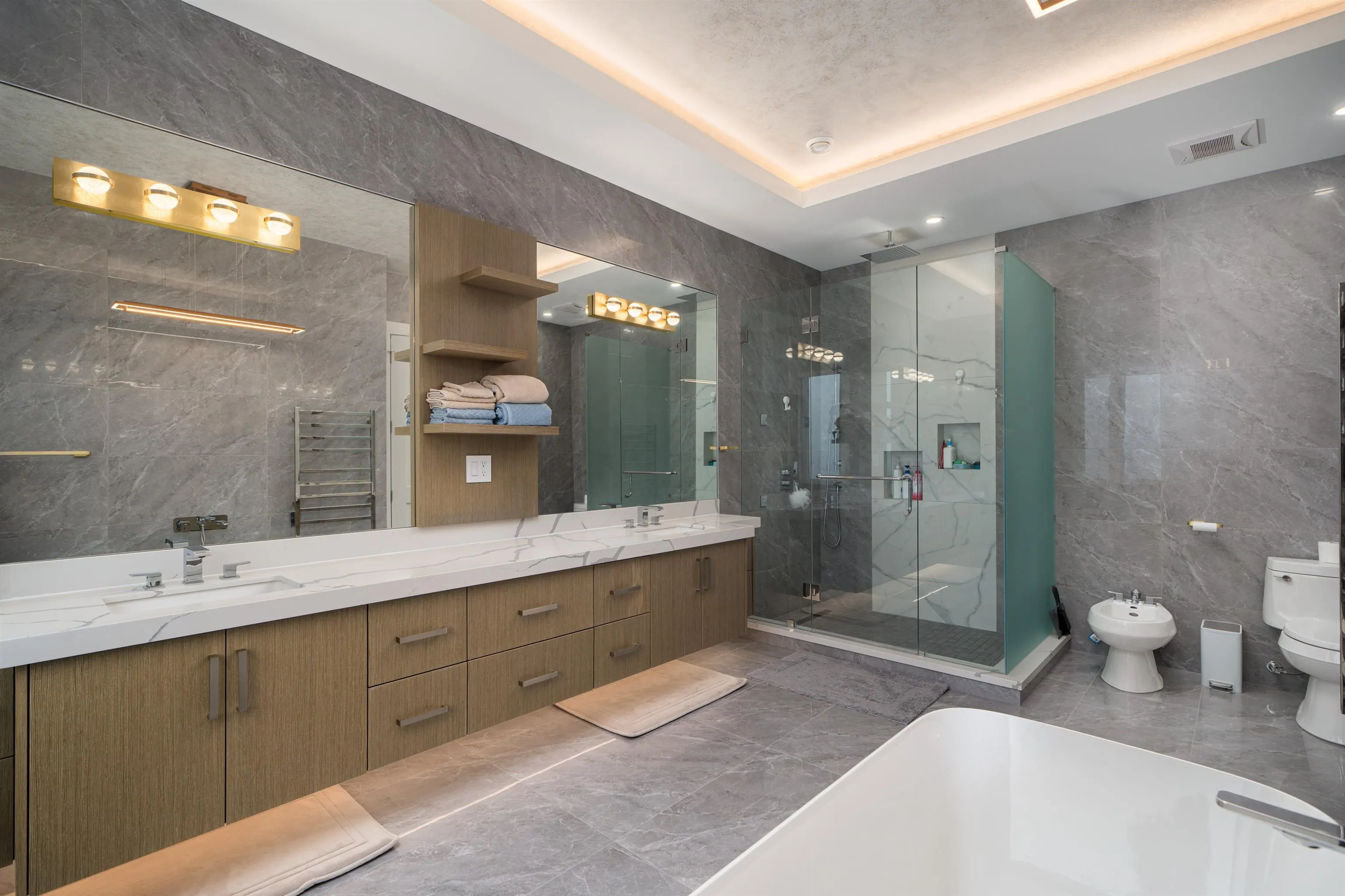 10111 No. 6 Road