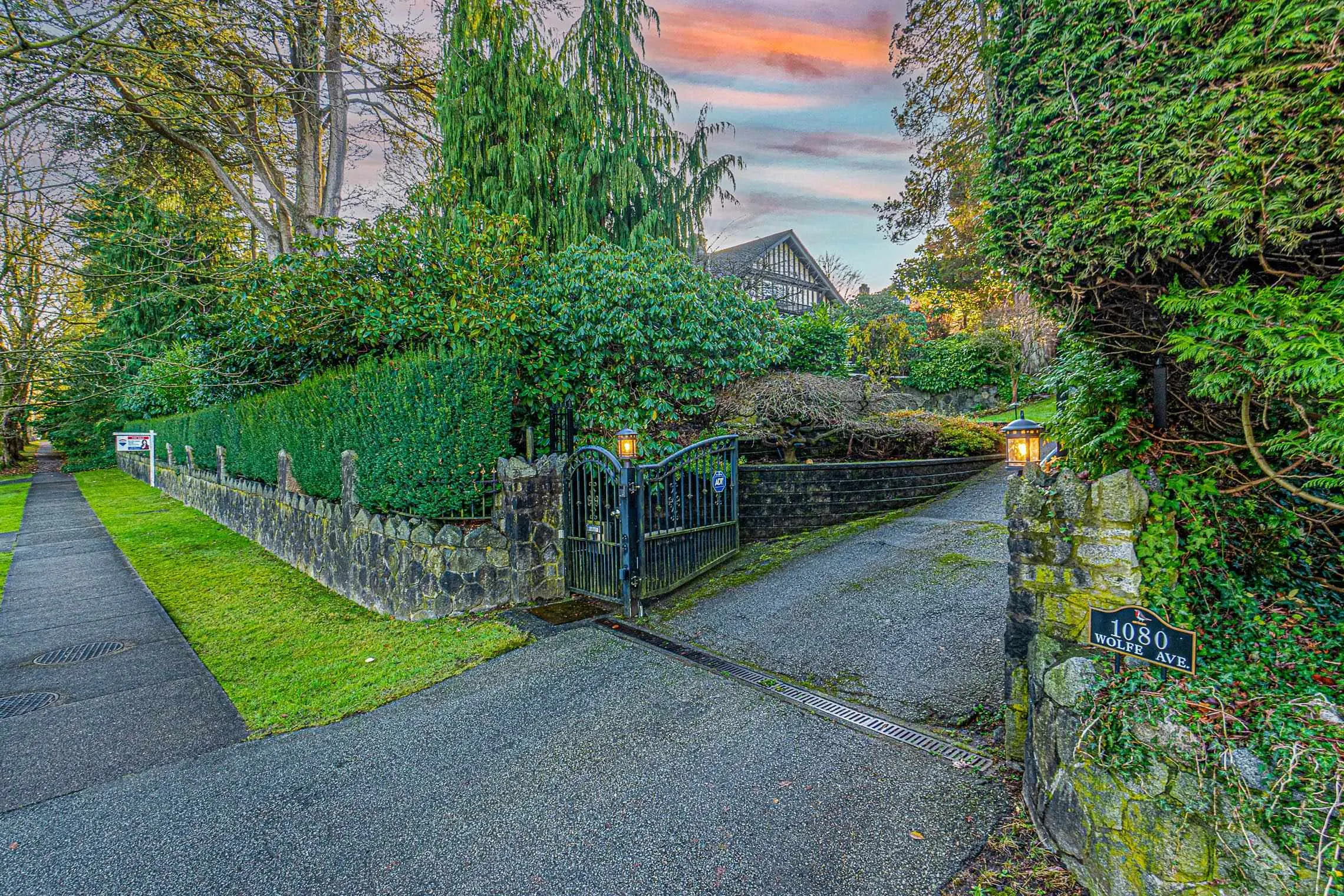 1080 Wolfe Avenue