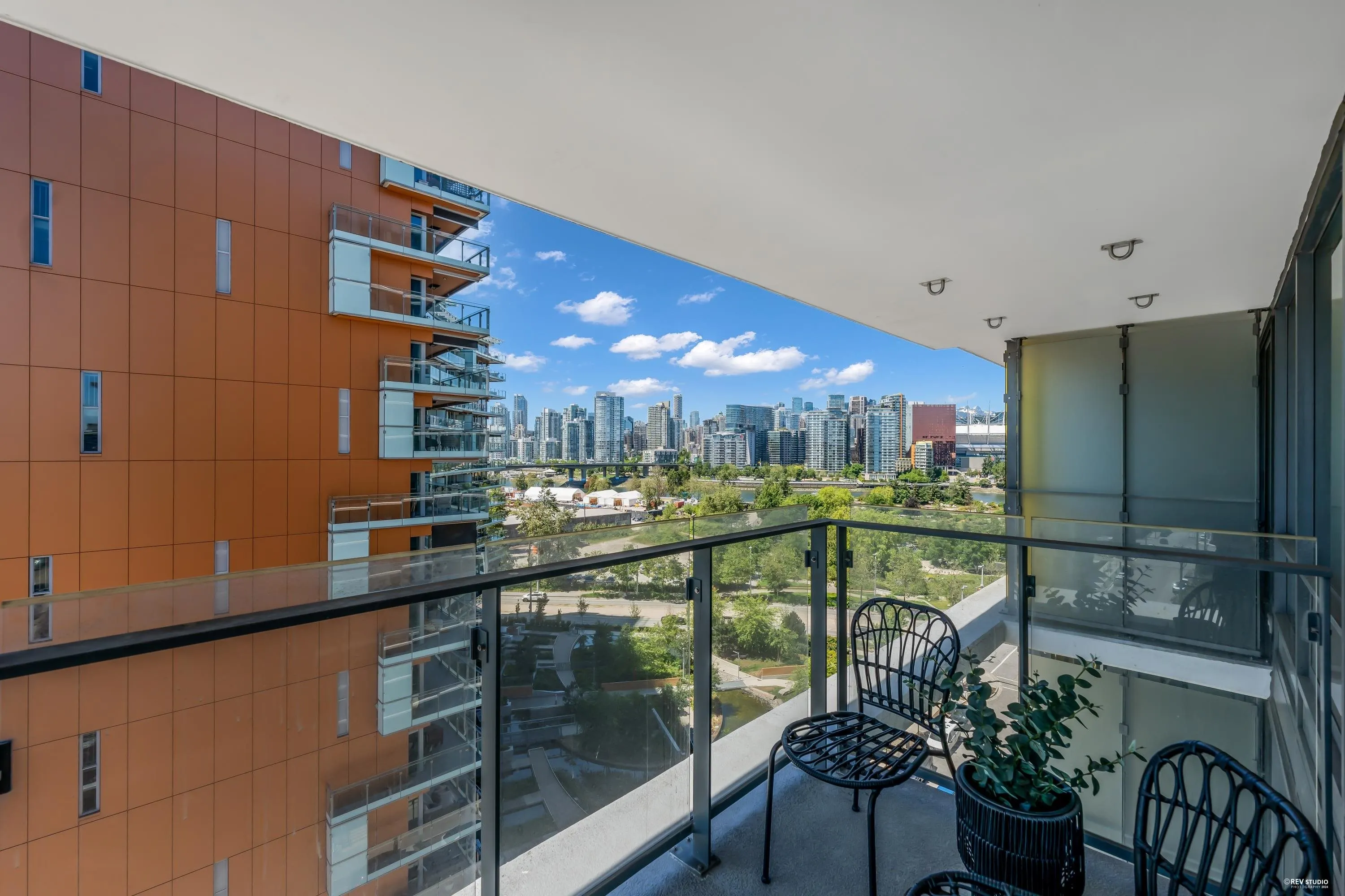 1108 1788 Columbia Street