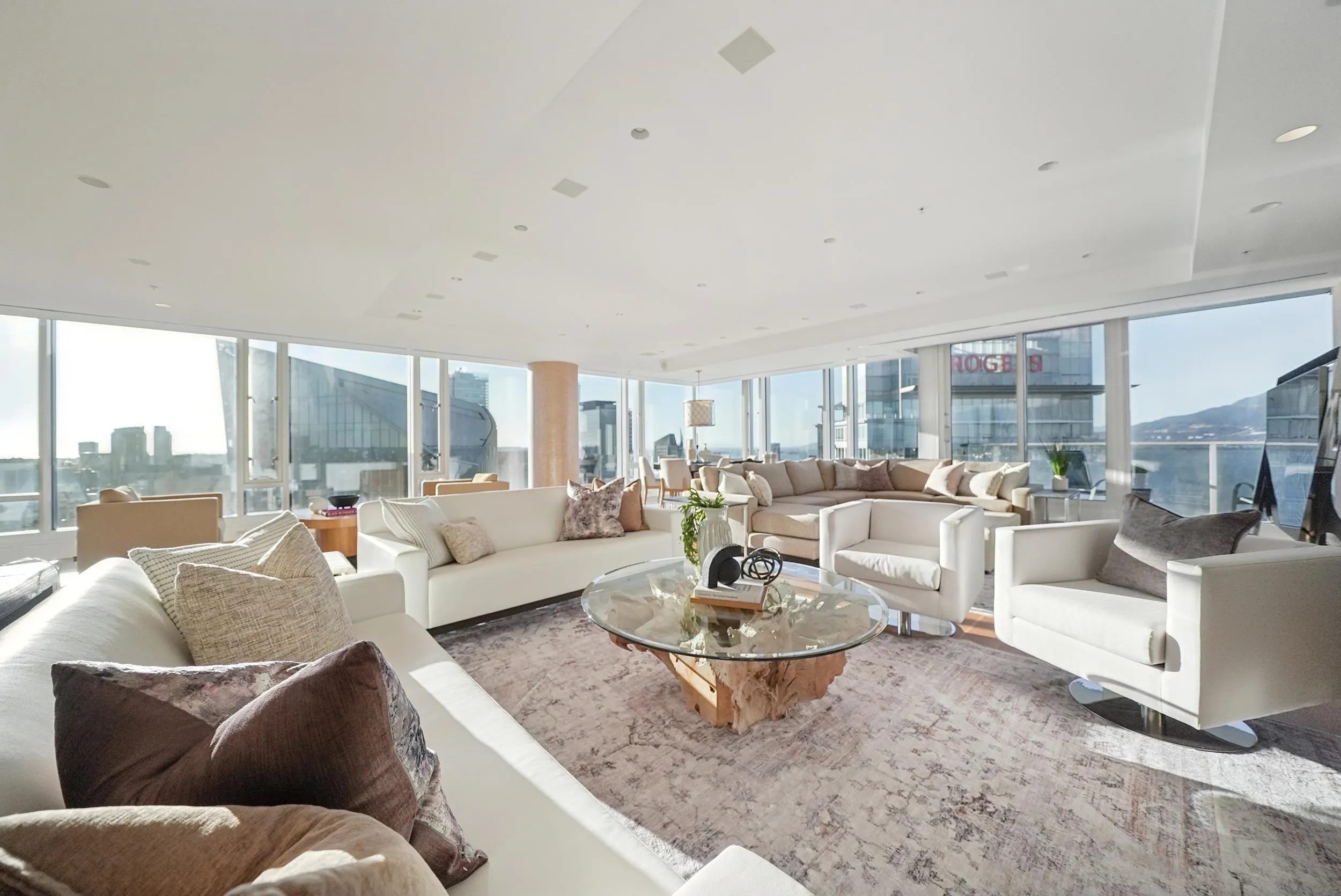 1011 W Cordova Street #4602
