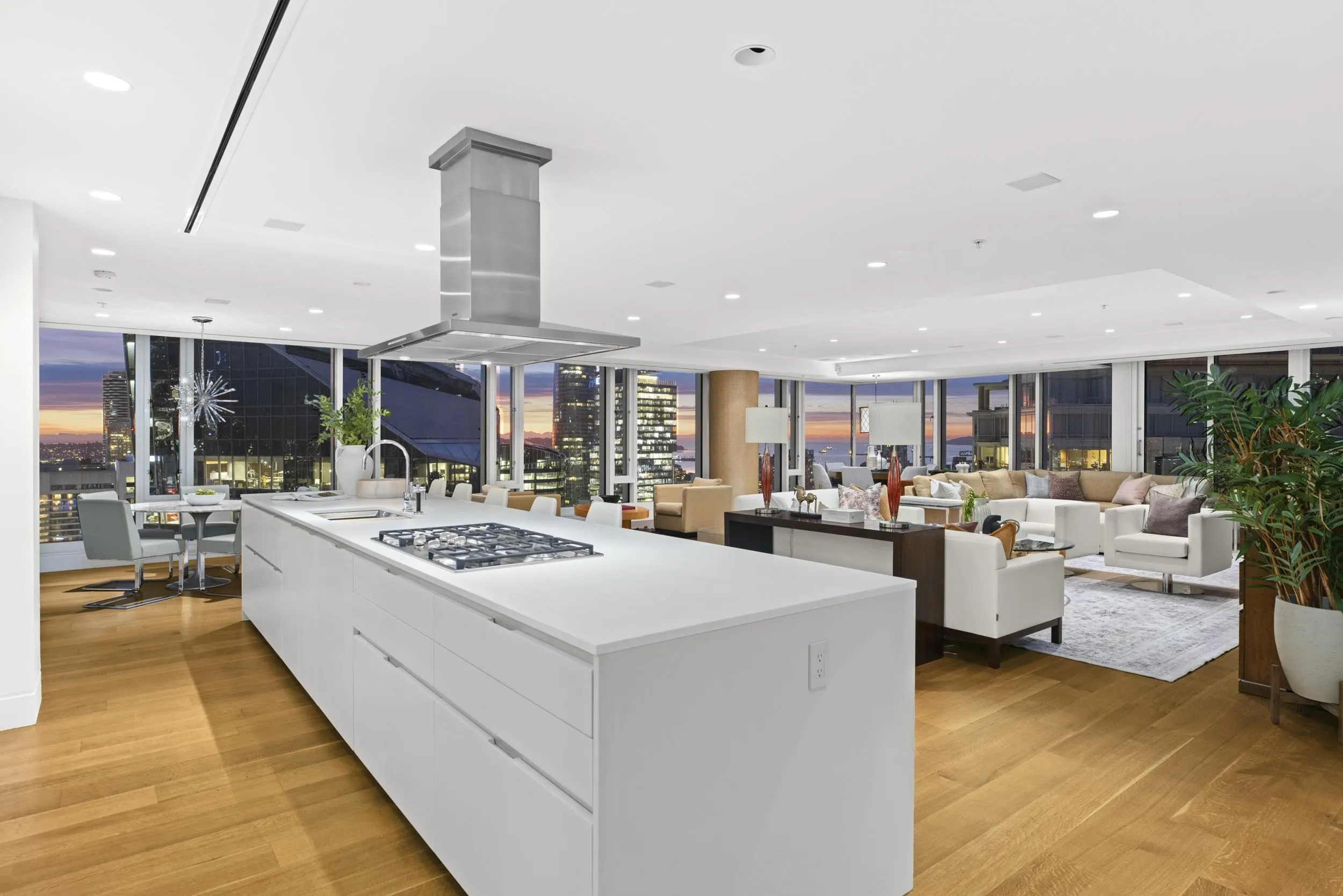 1011 W Cordova Street #4602