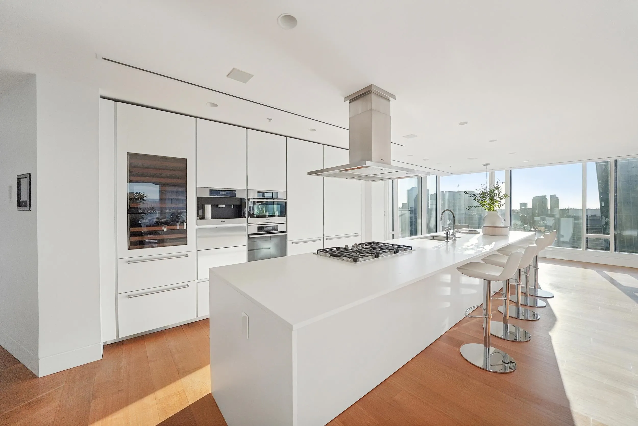 1011 W Cordova Street #4602