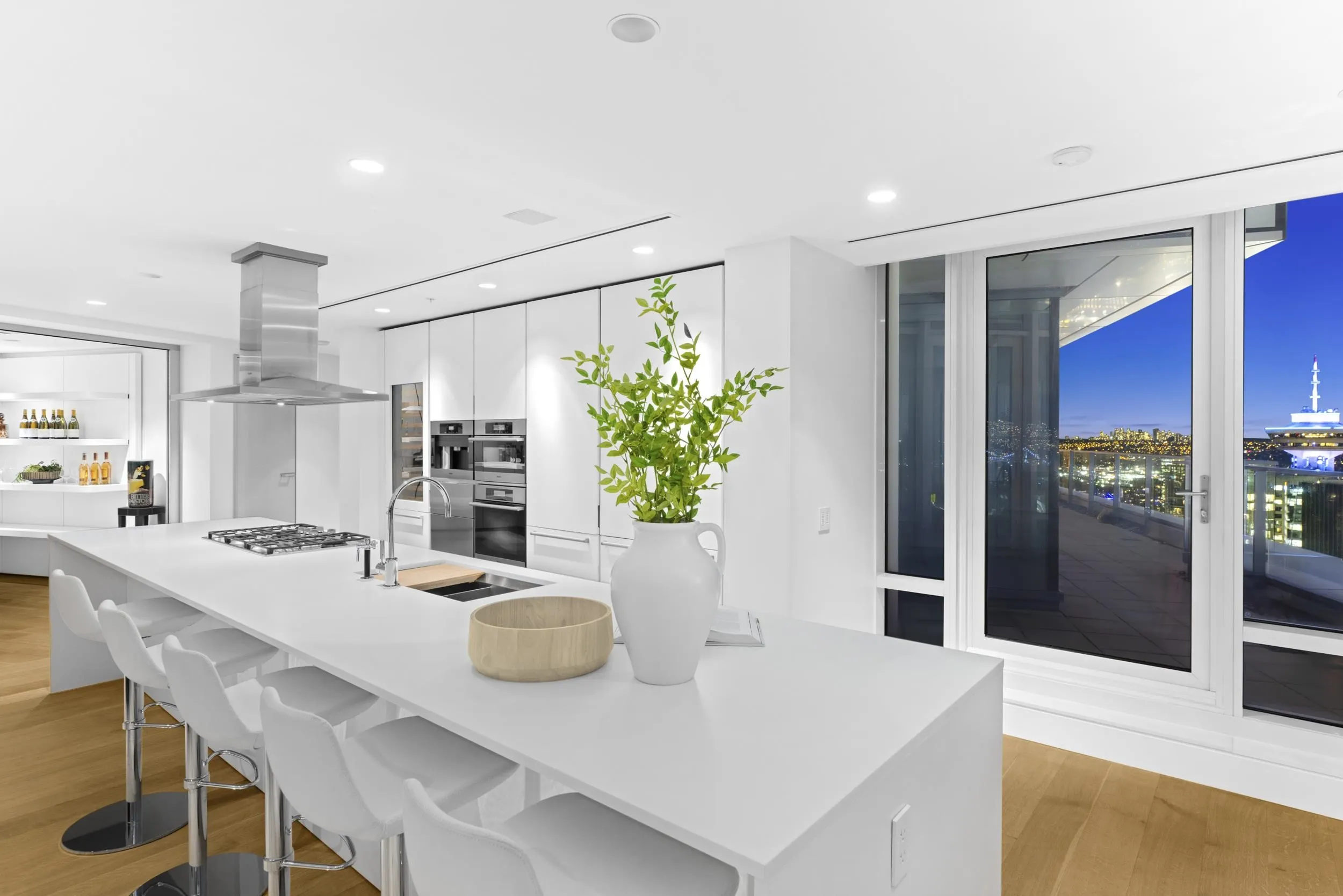1011 W Cordova Street #4602