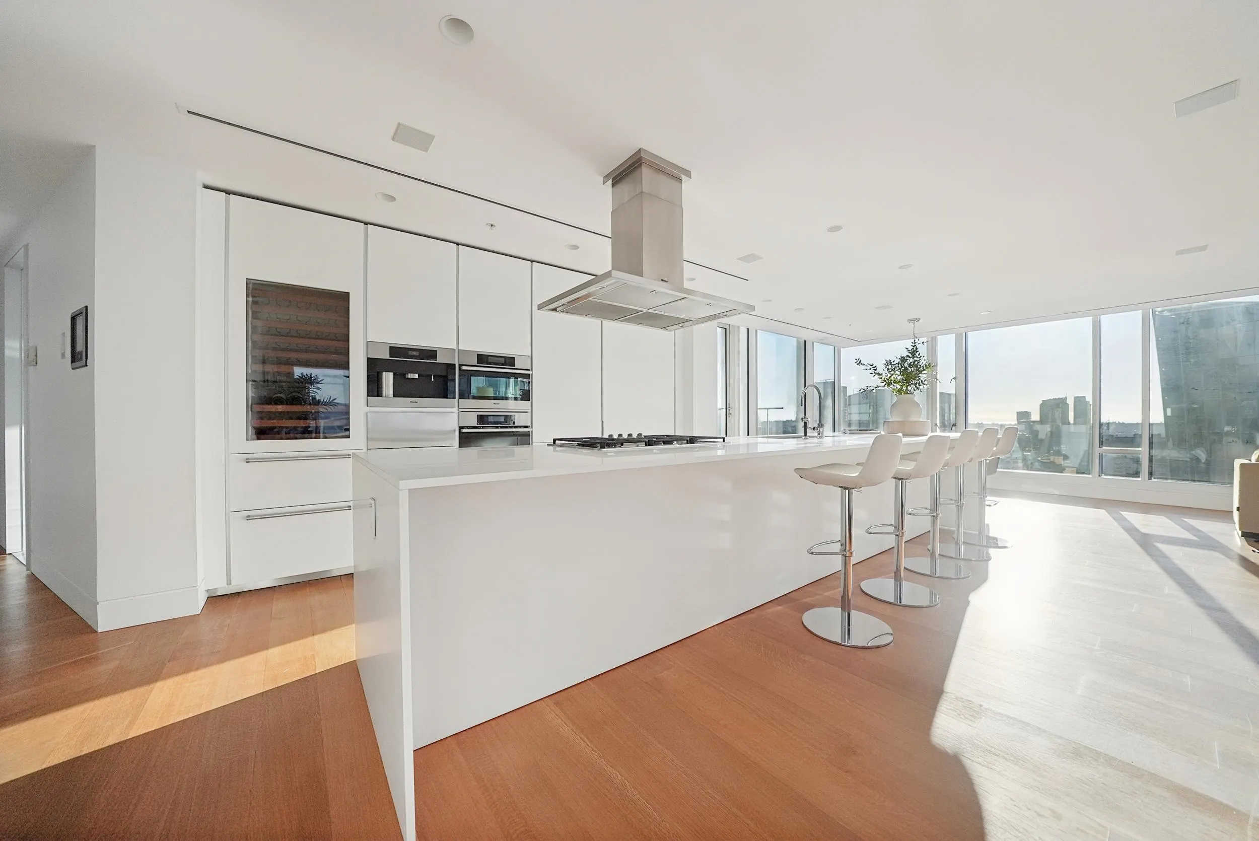 1011 W Cordova Street #4602