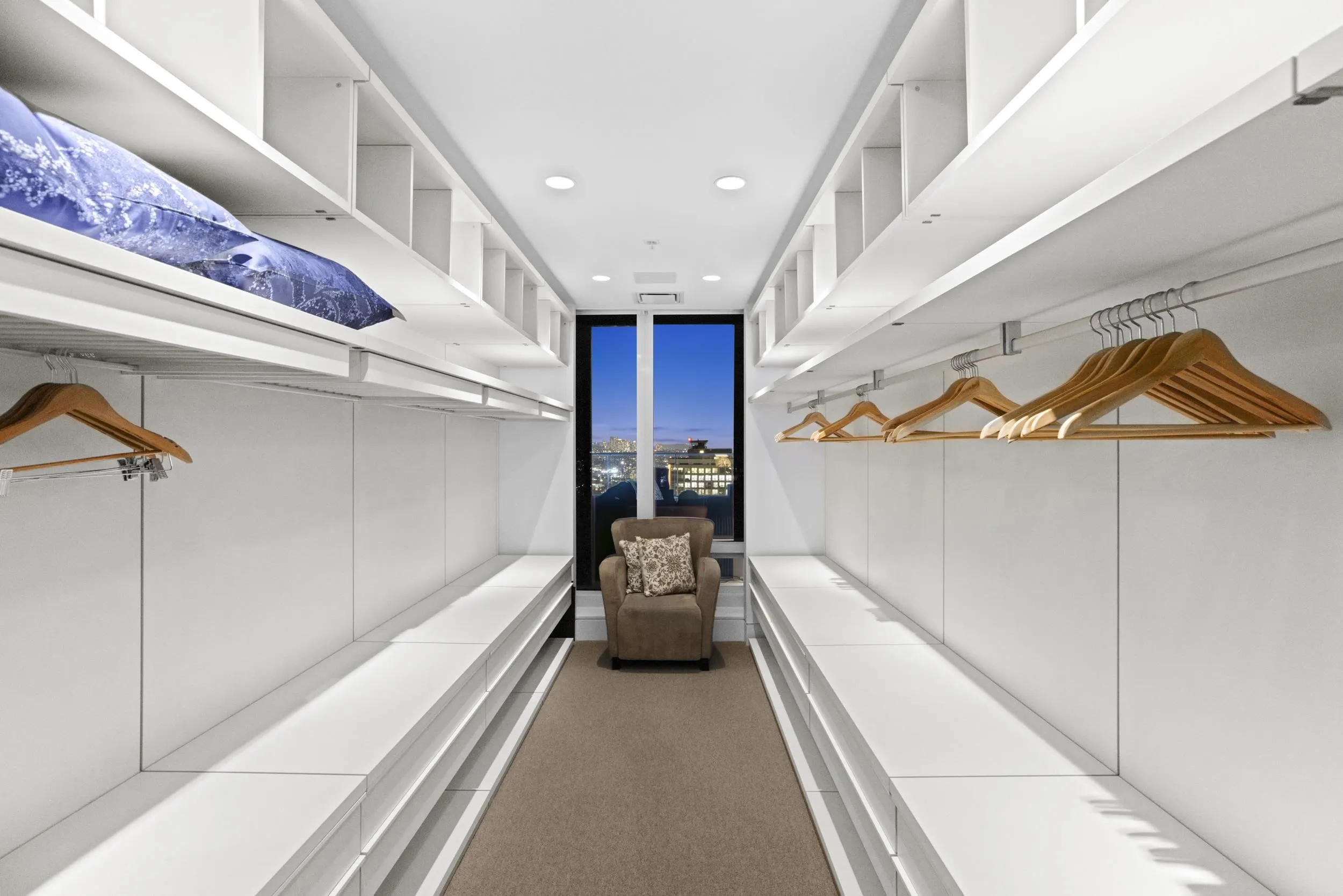 1011 W Cordova Street #4602