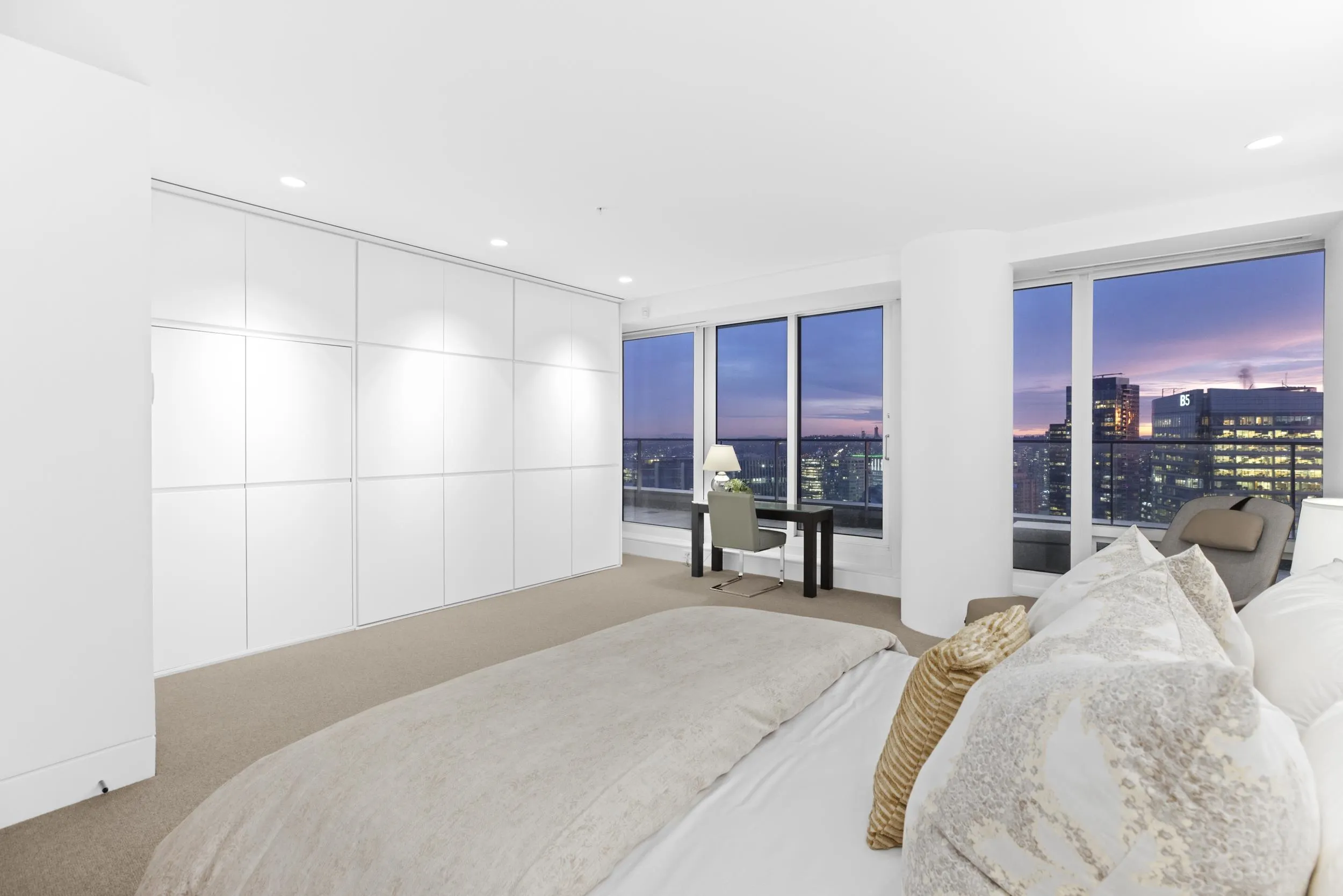 1011 W Cordova Street #4602