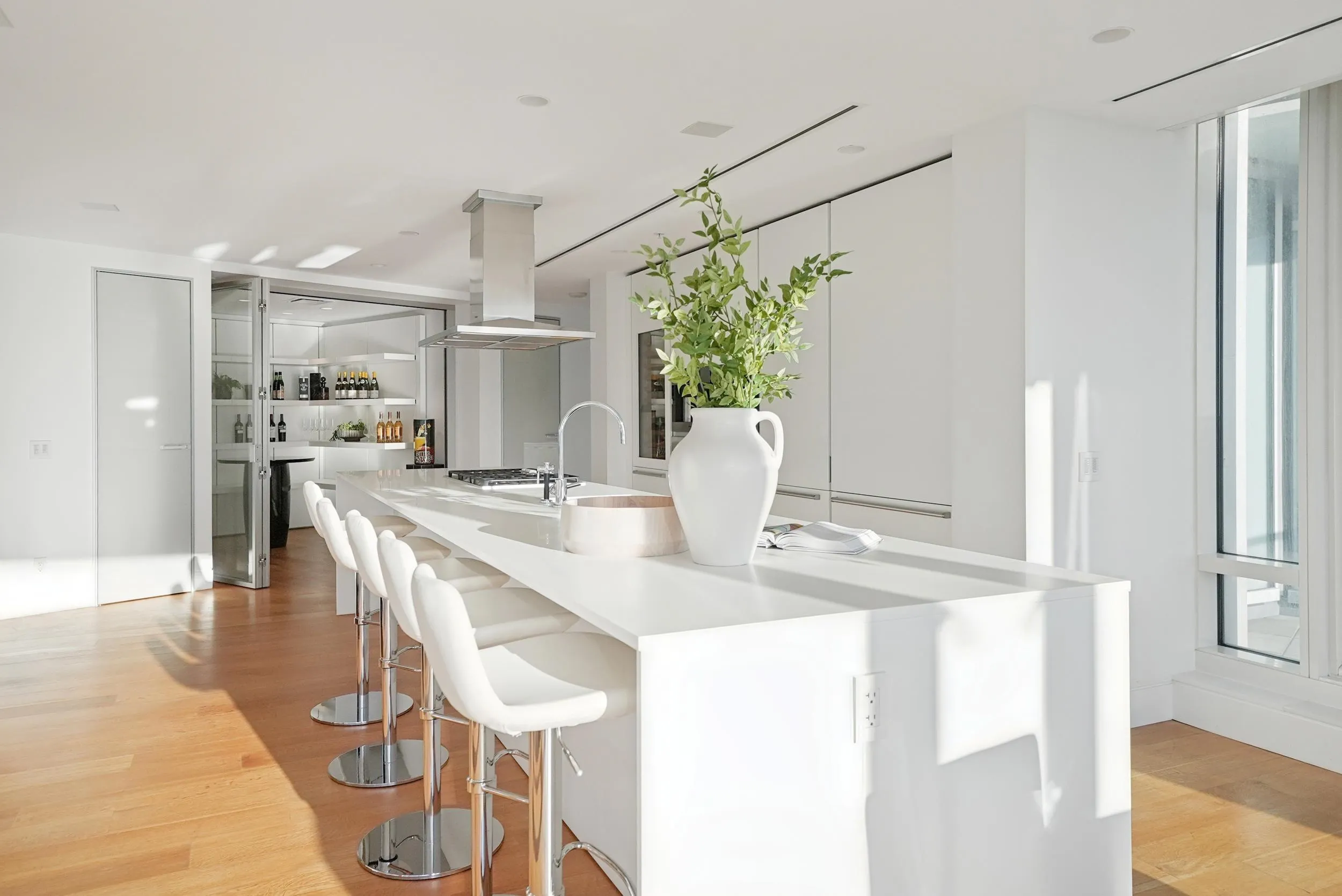 1011 W Cordova Street #4602