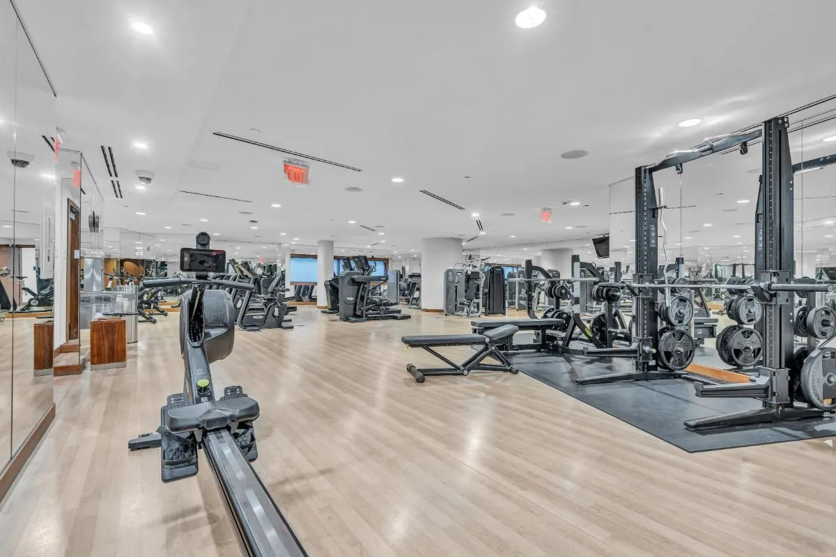 3503 1011 W Cordova Street