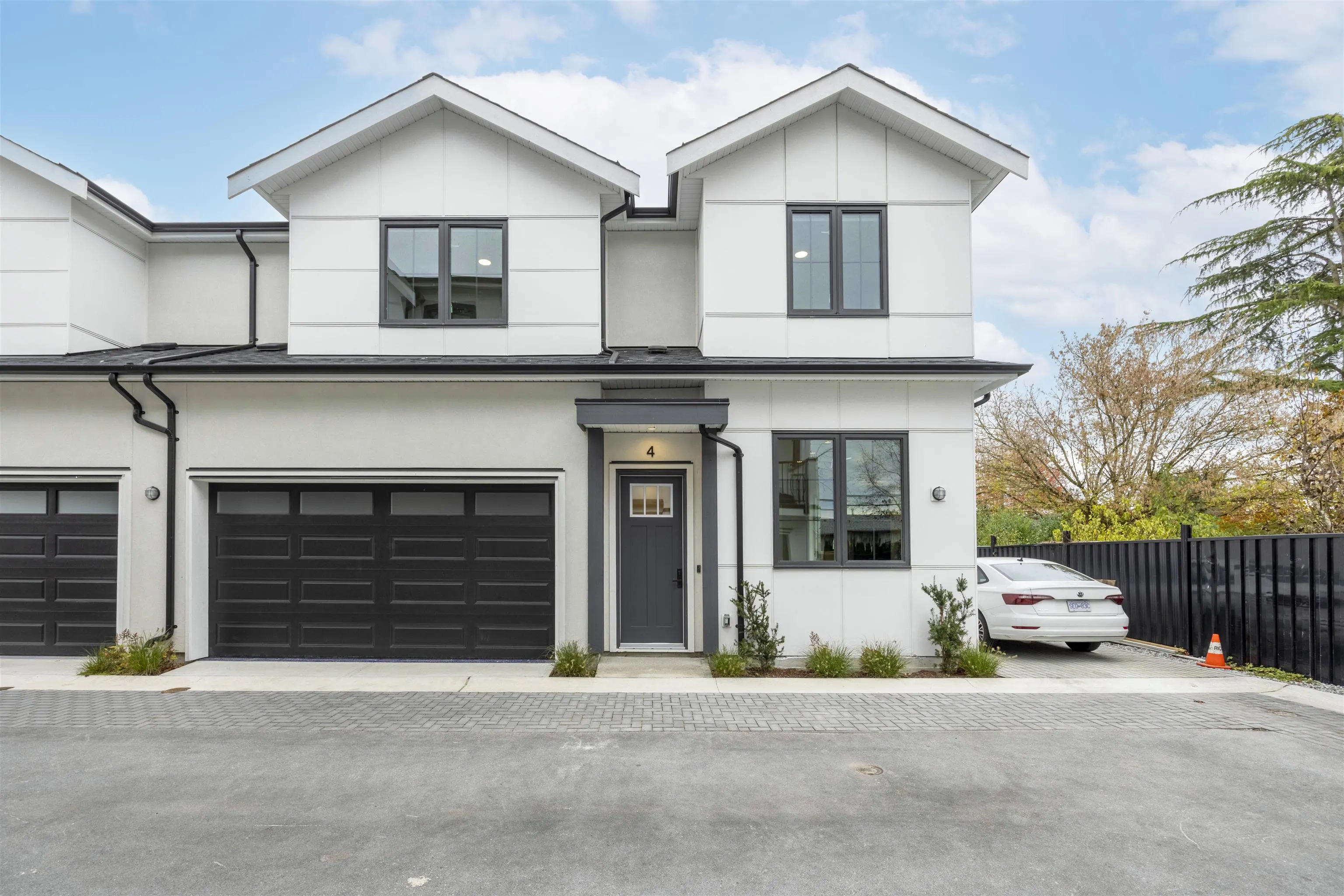 4 9500 Garden City Road