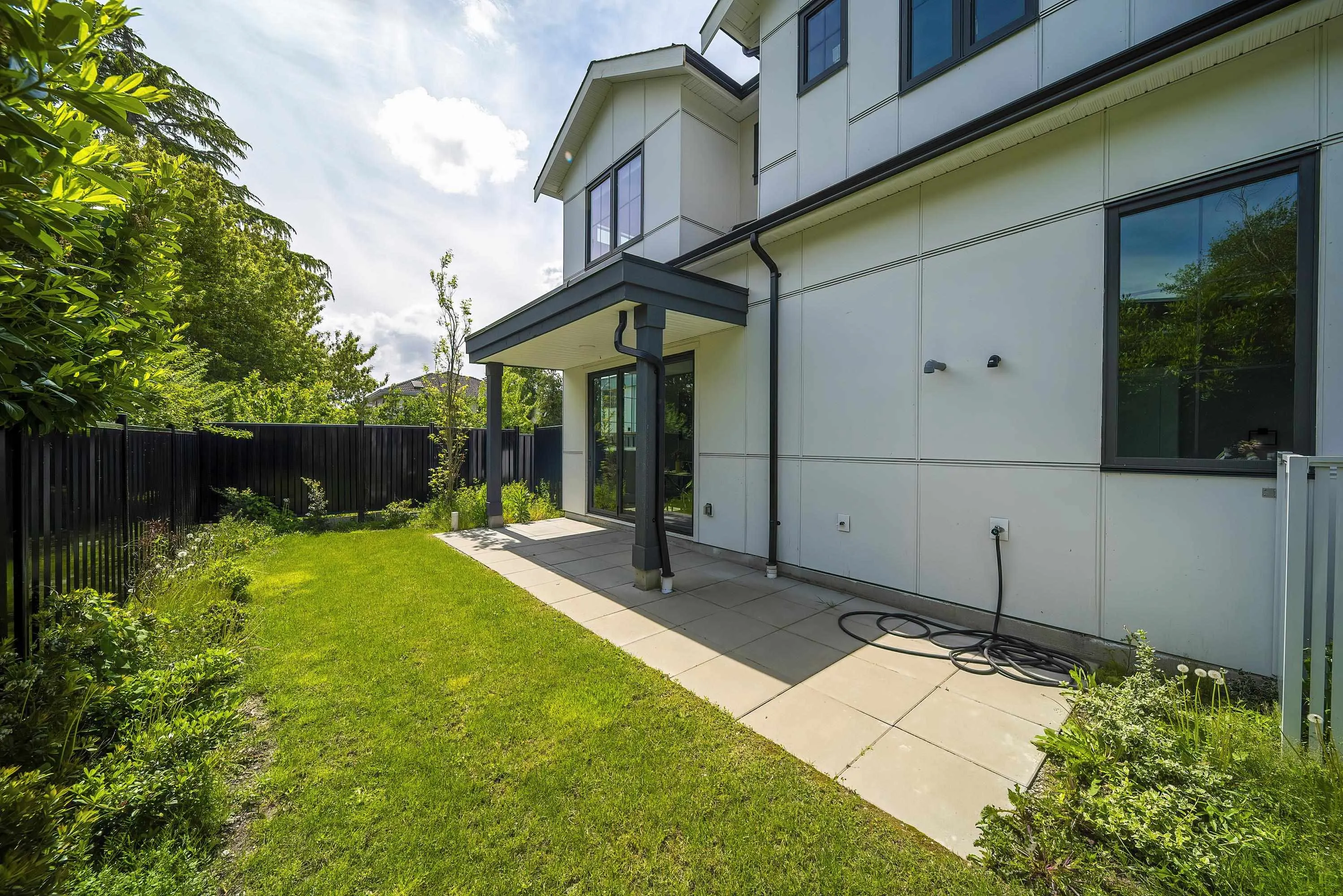 4 9500 Garden City Road