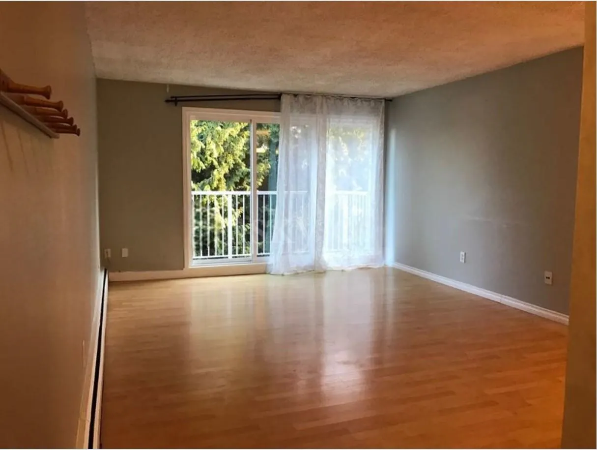 308 7240 Lindsay Road