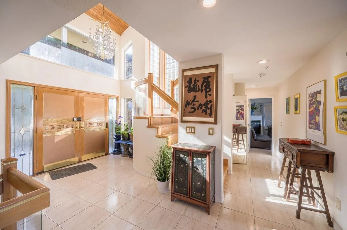 4628 Puget Drive