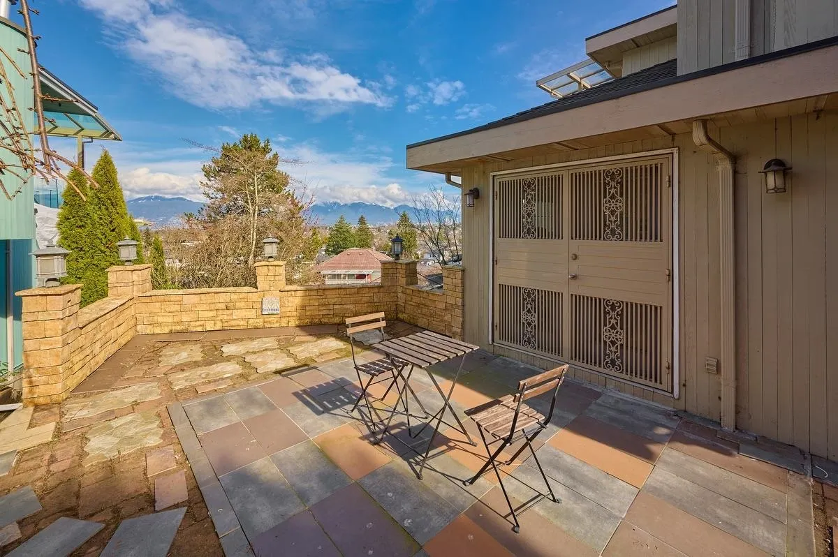 4628 Puget Drive