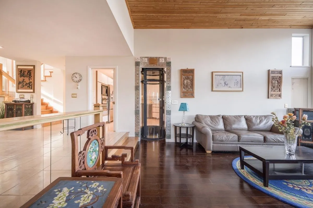 4628 Puget Drive