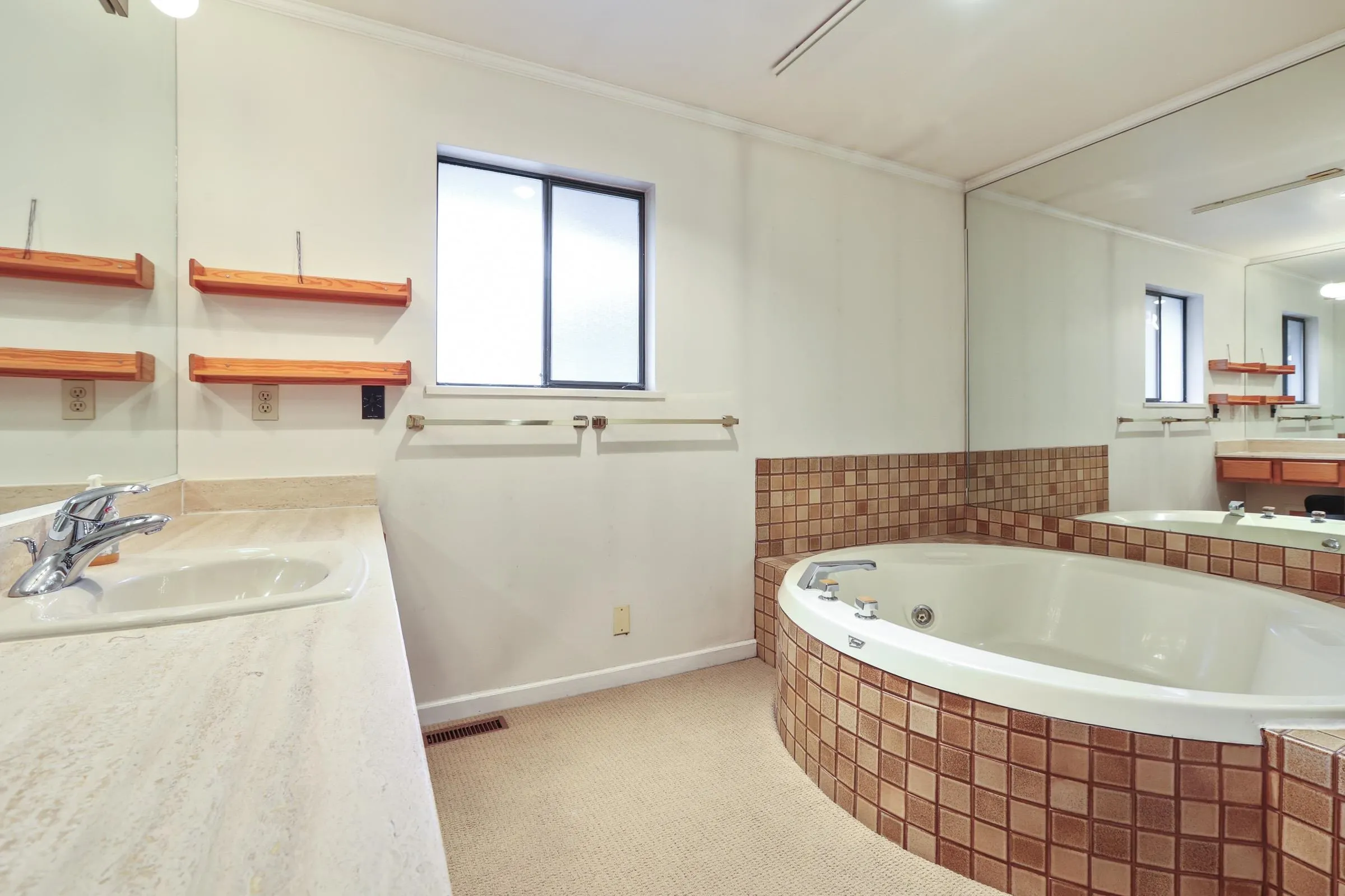 1091 Richelieu Avenue