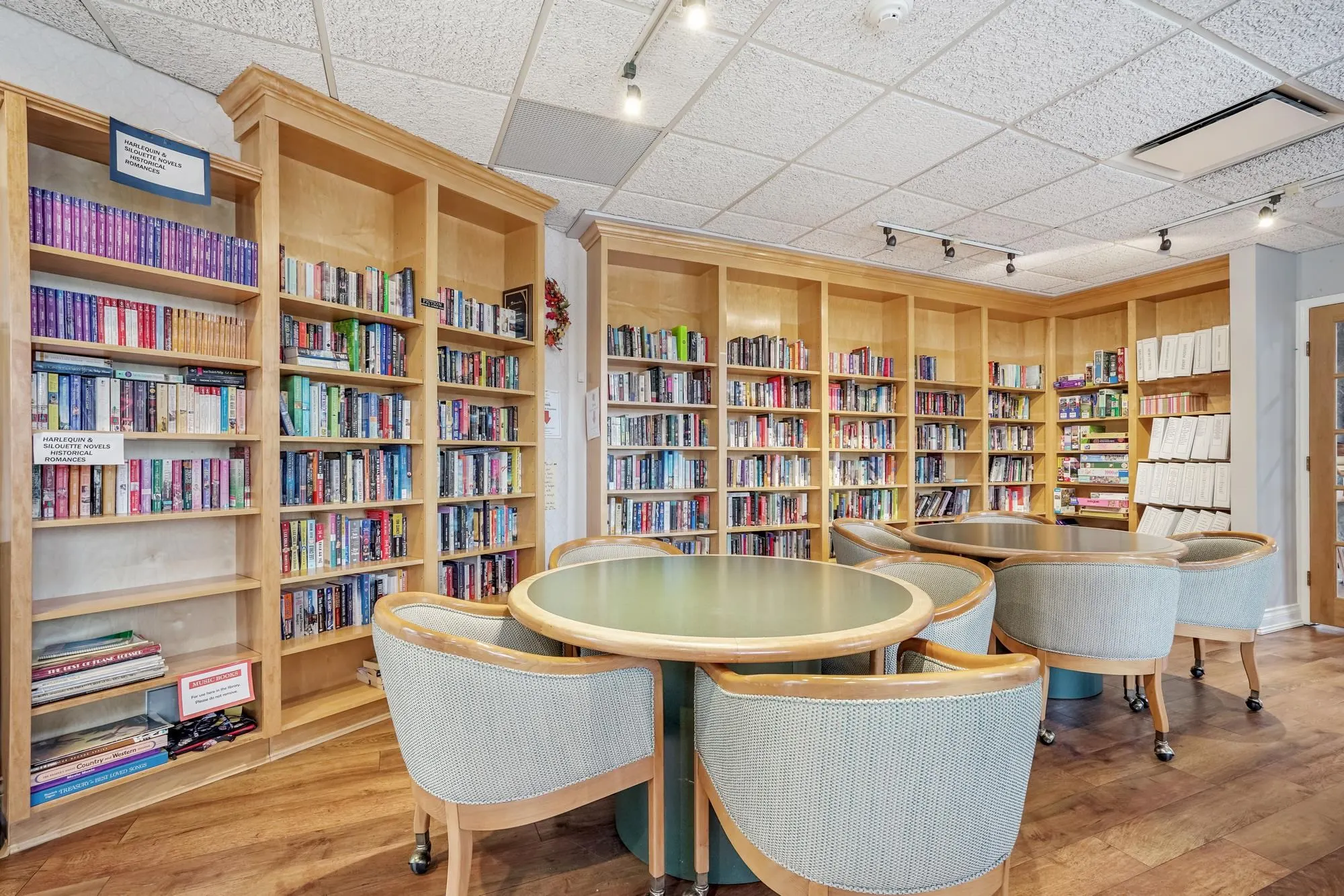 13870 70 Avenue #201