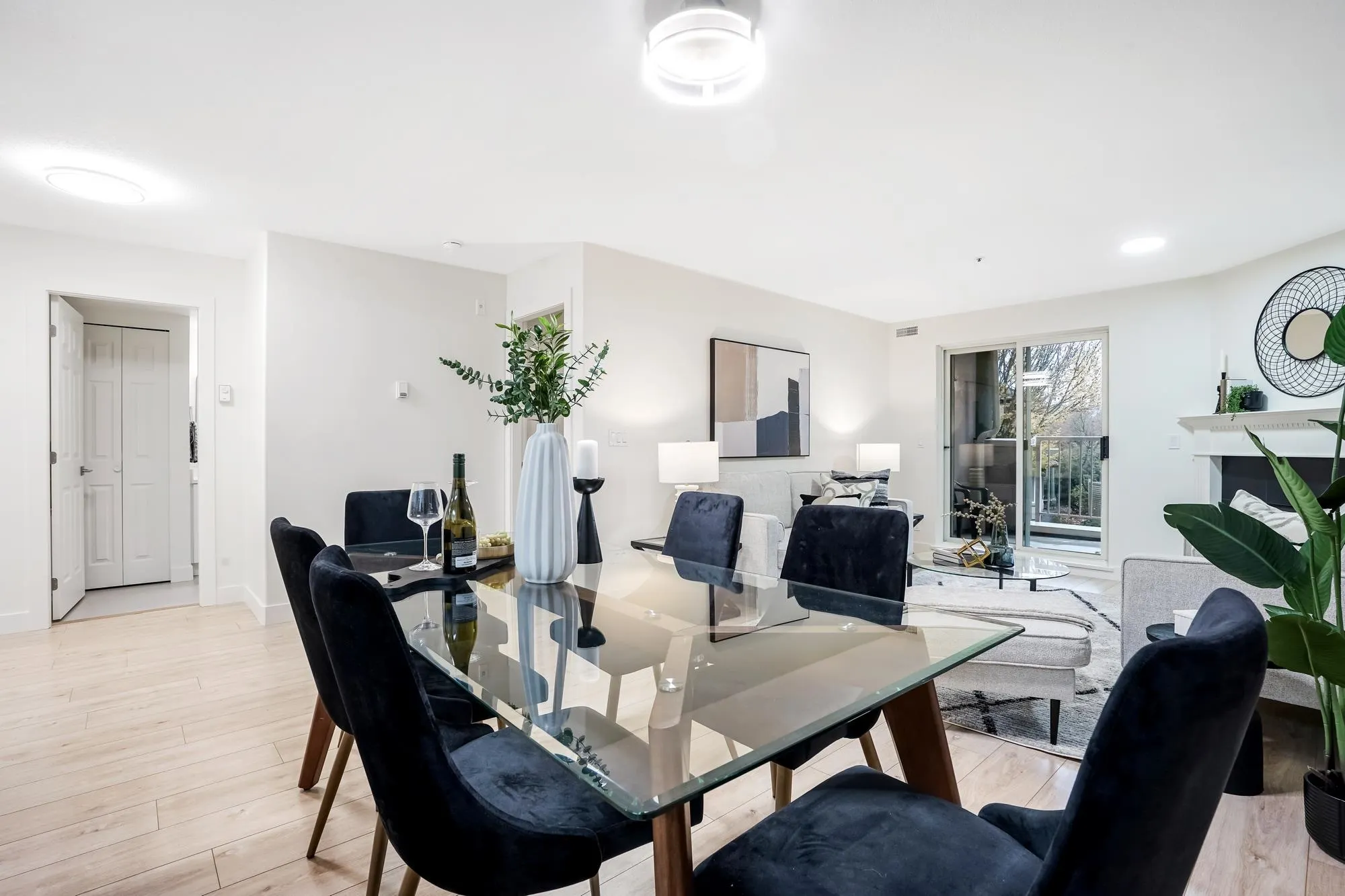 13870 70 Avenue #201