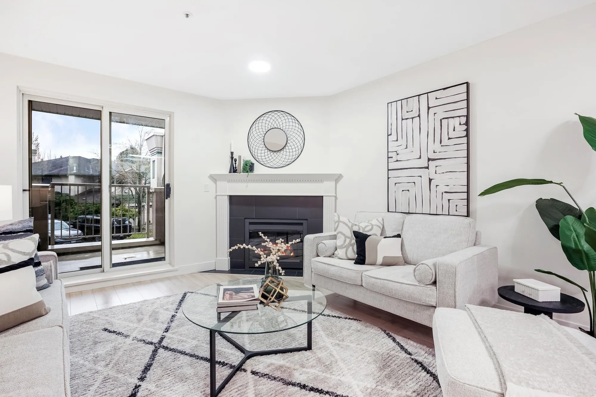 13870 70 Avenue #201