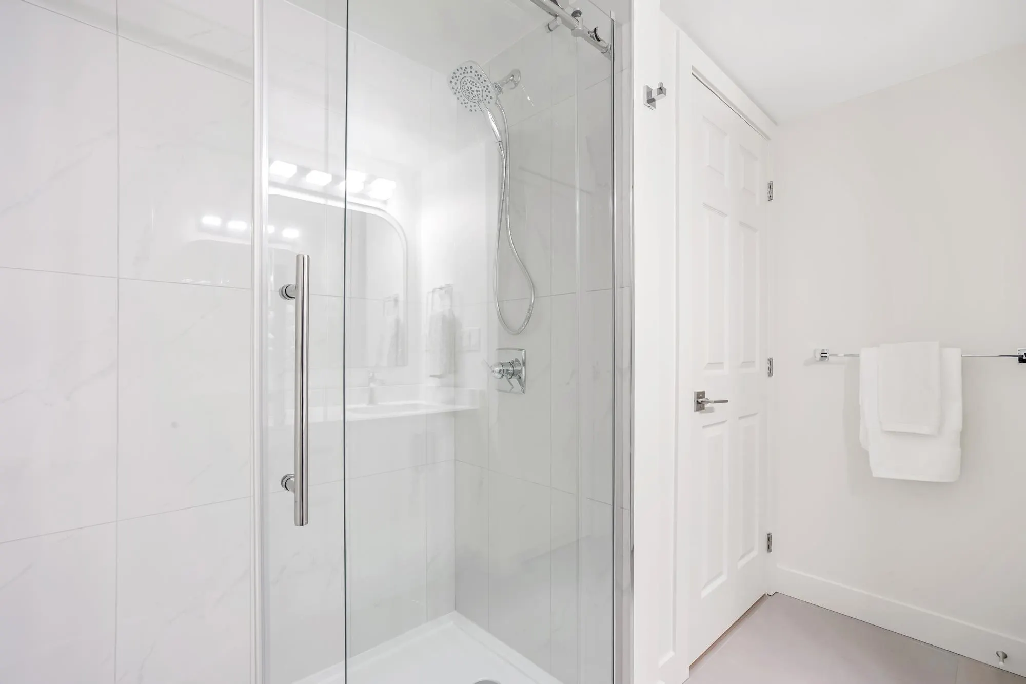 13870 70 Avenue #201