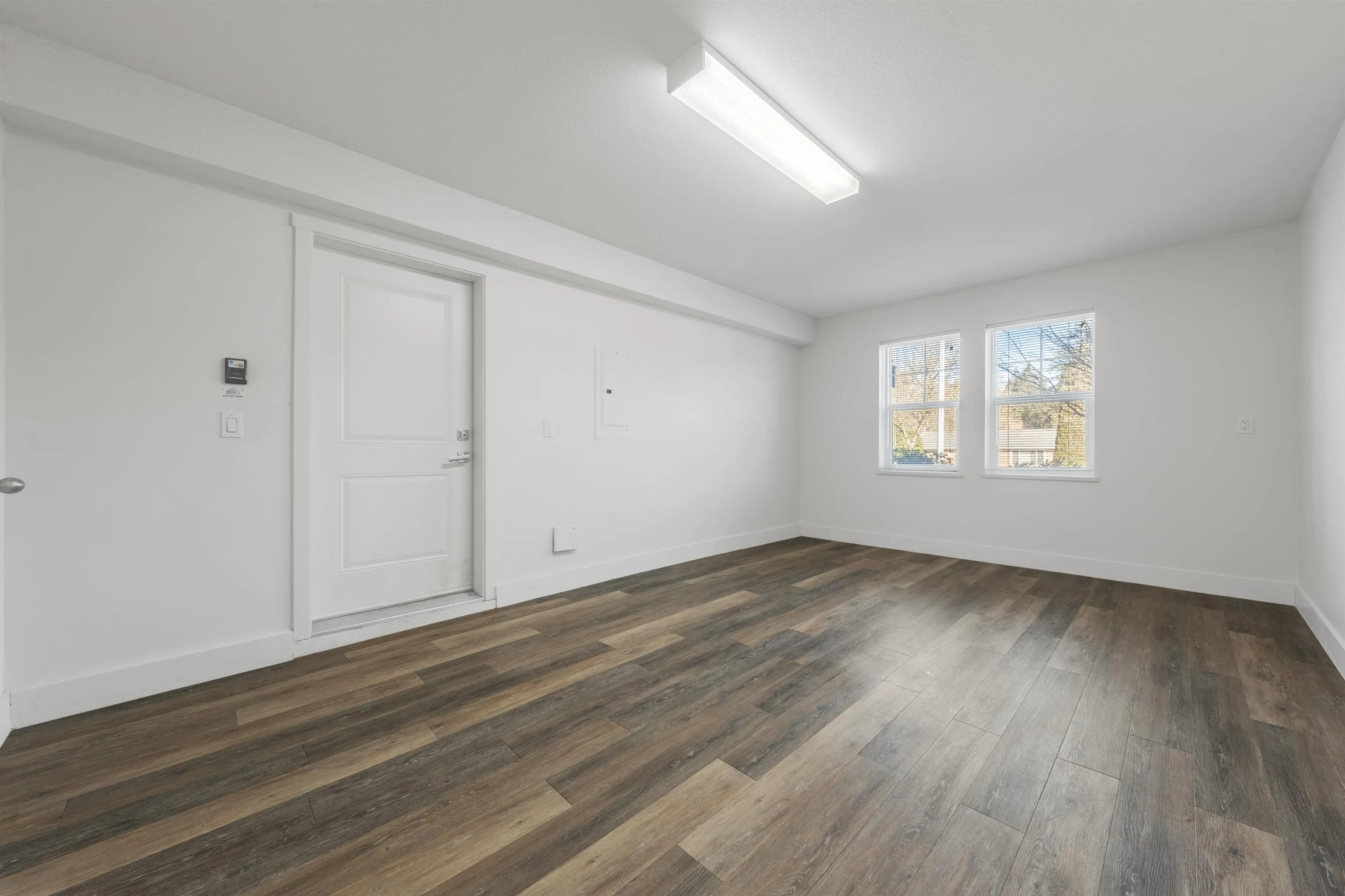 14 15788 104 Avenue