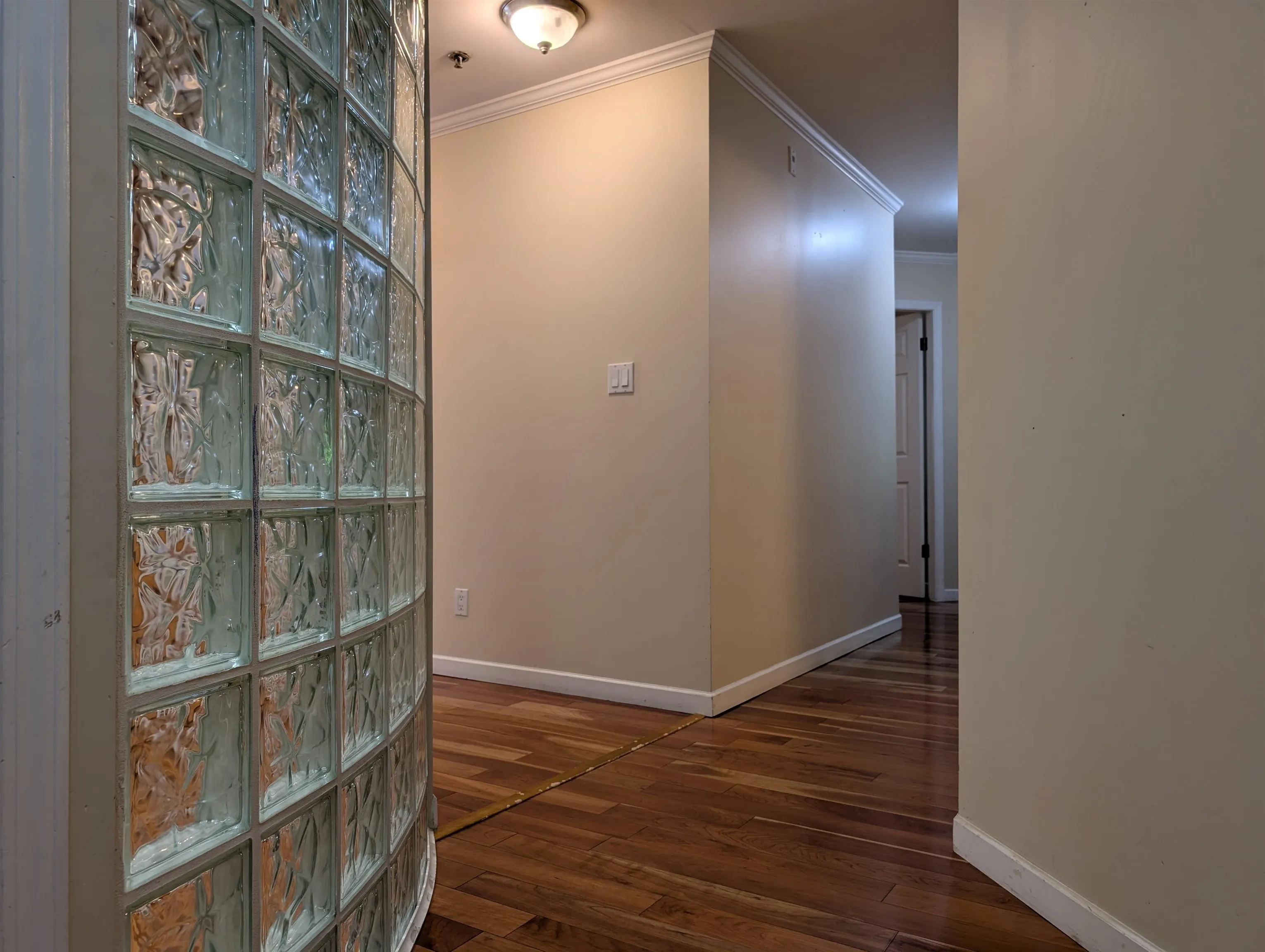 104 5880 Hampton Place