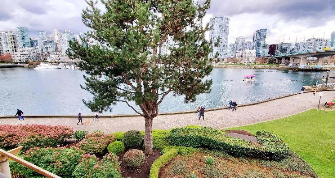 311 1859 Spyglass Place