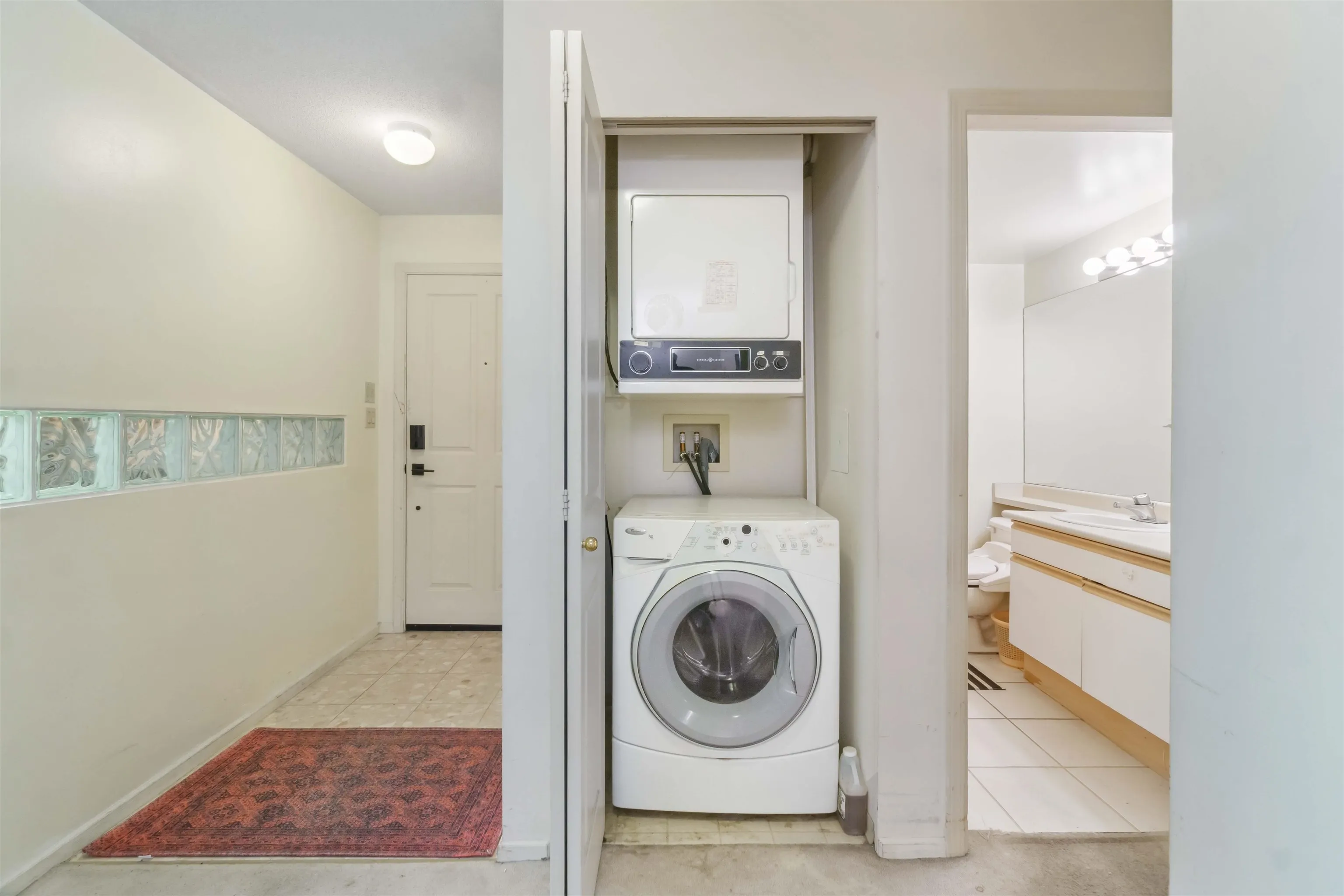 311 1859 Spyglass Place