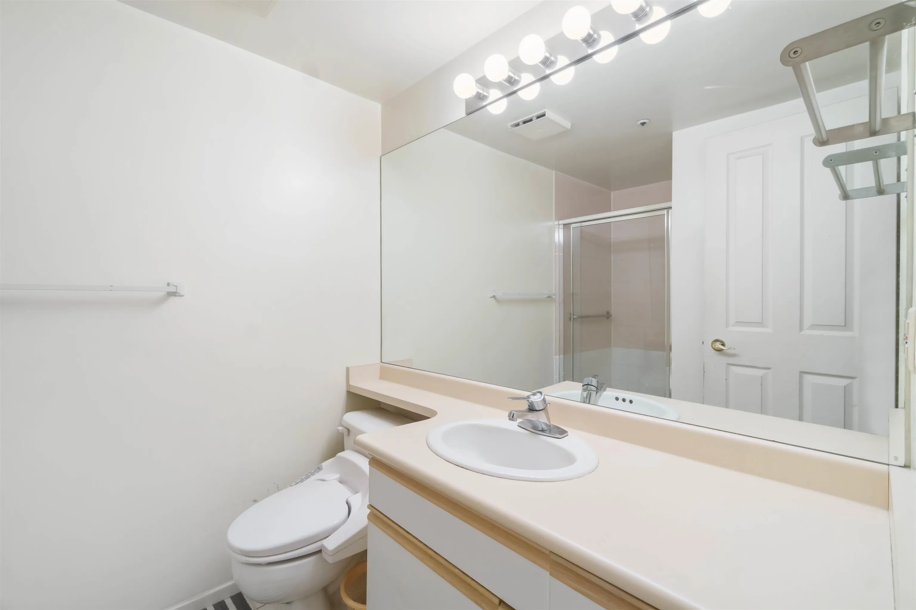 311 1859 Spyglass Place