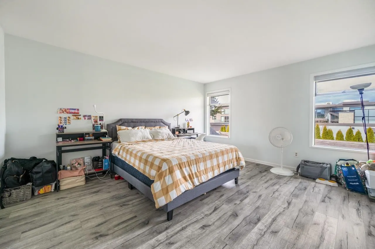 5571 Forsyth Crescent