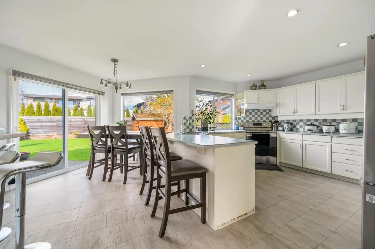 5571 Forsyth Crescent