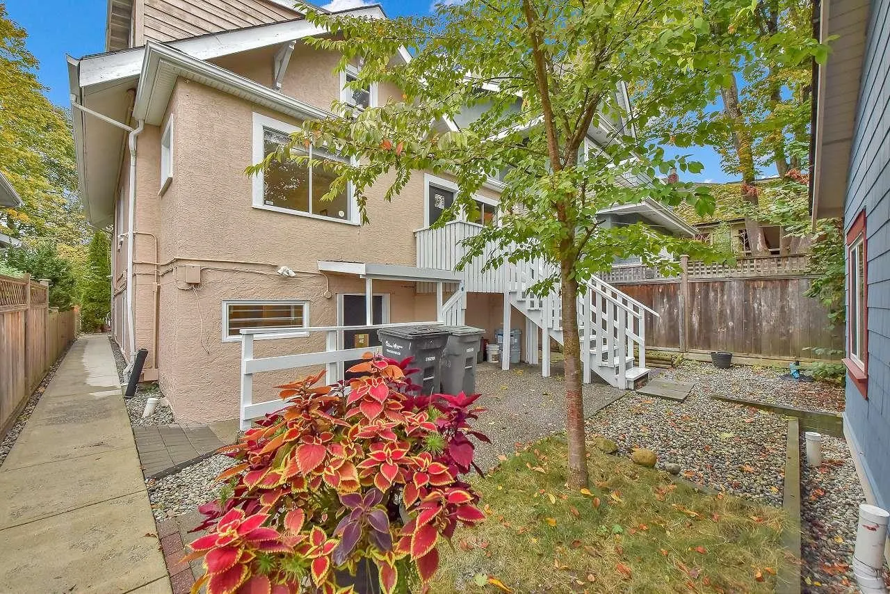 638 W 17th Avenue