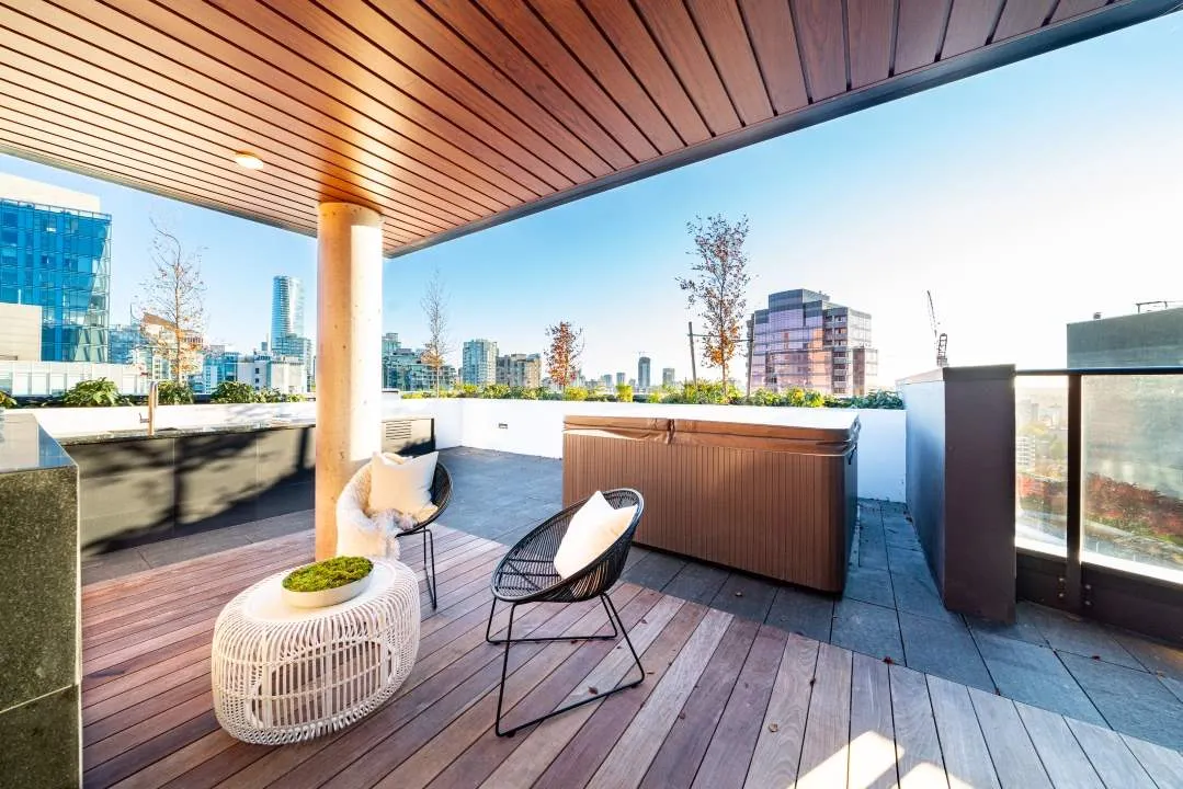 2603 620 Cardero Street