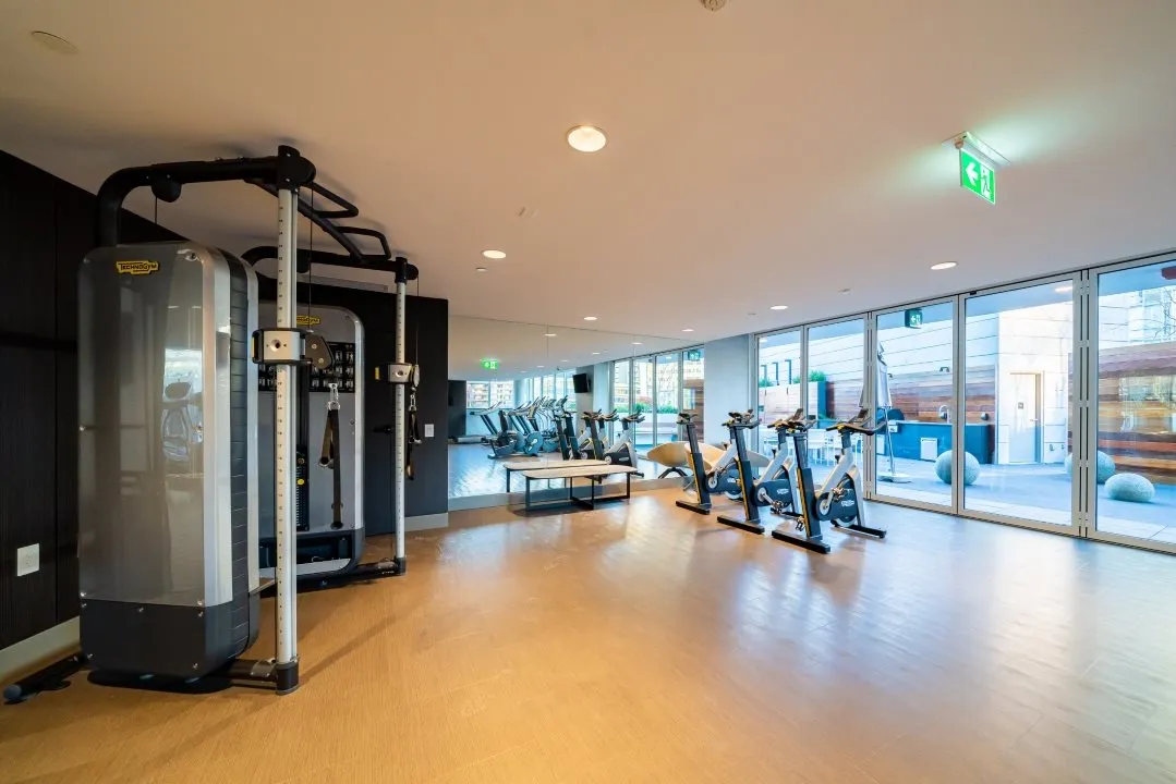 2603 620 Cardero Street