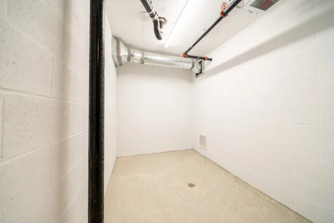 2603 620 Cardero Street