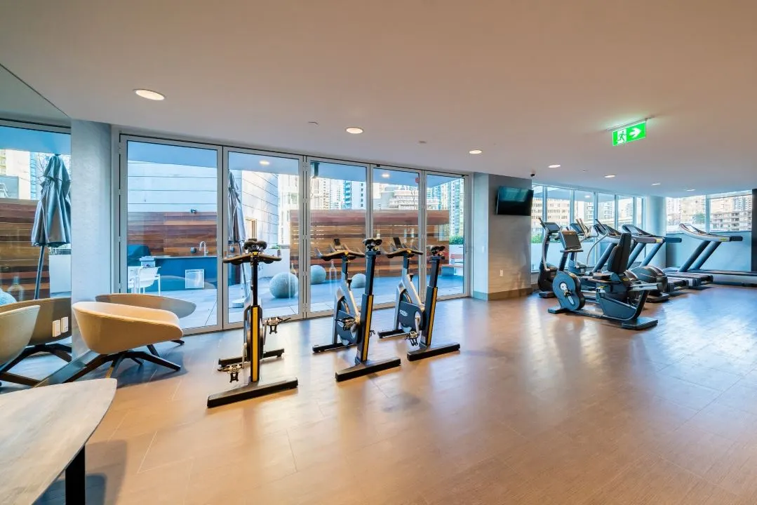 2603 620 Cardero Street