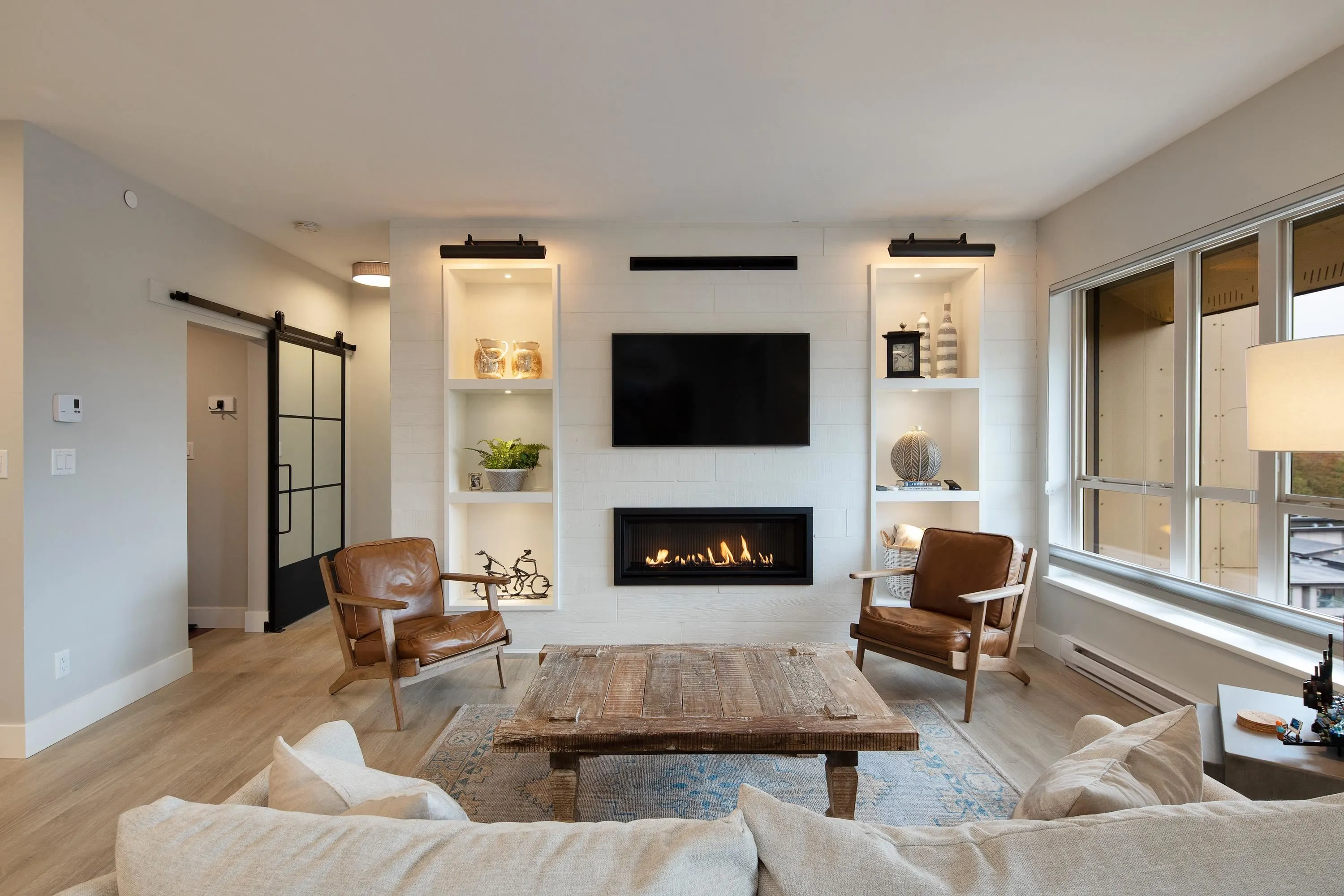 609 1211 Village Green Way