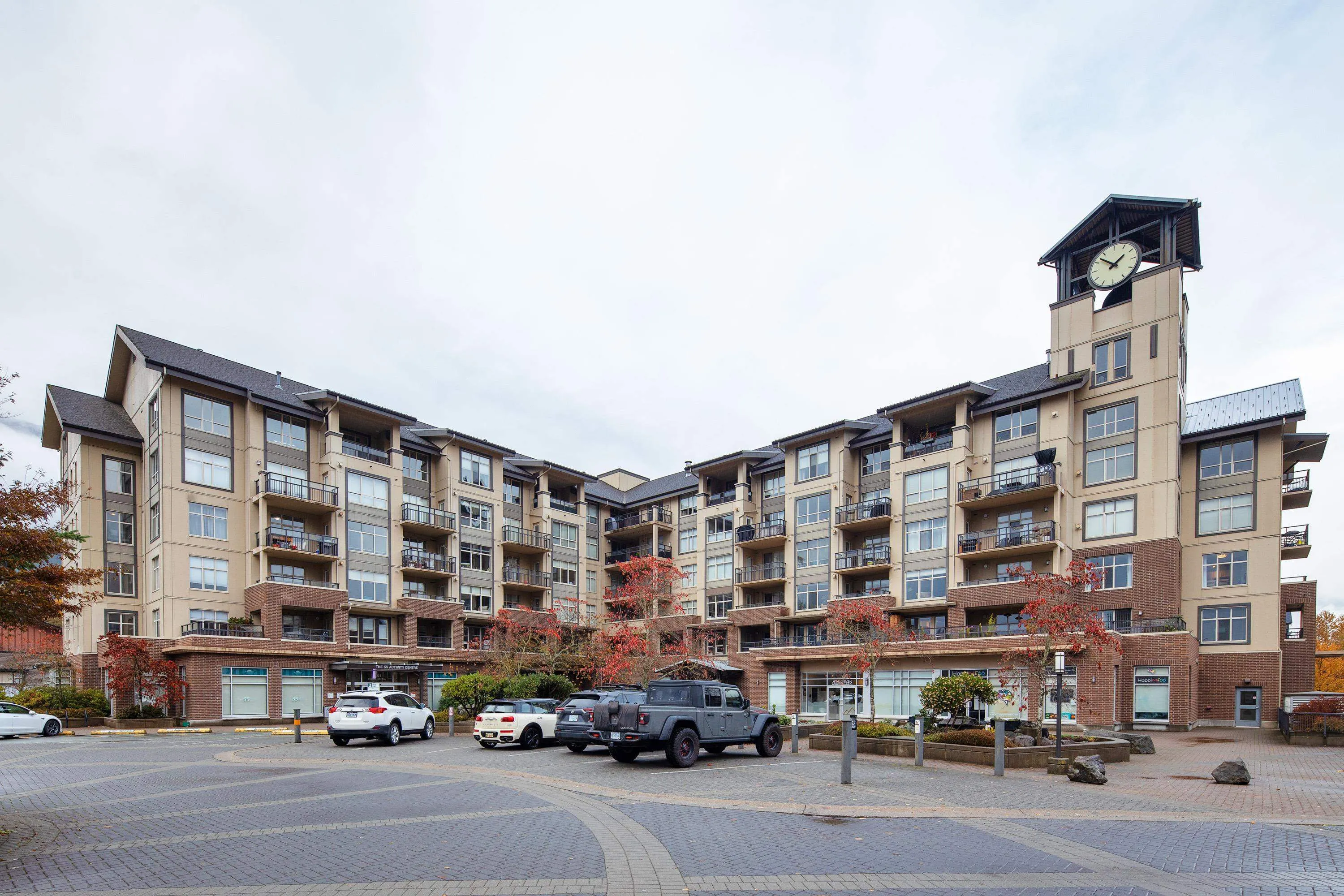 609 1211 Village Green Way