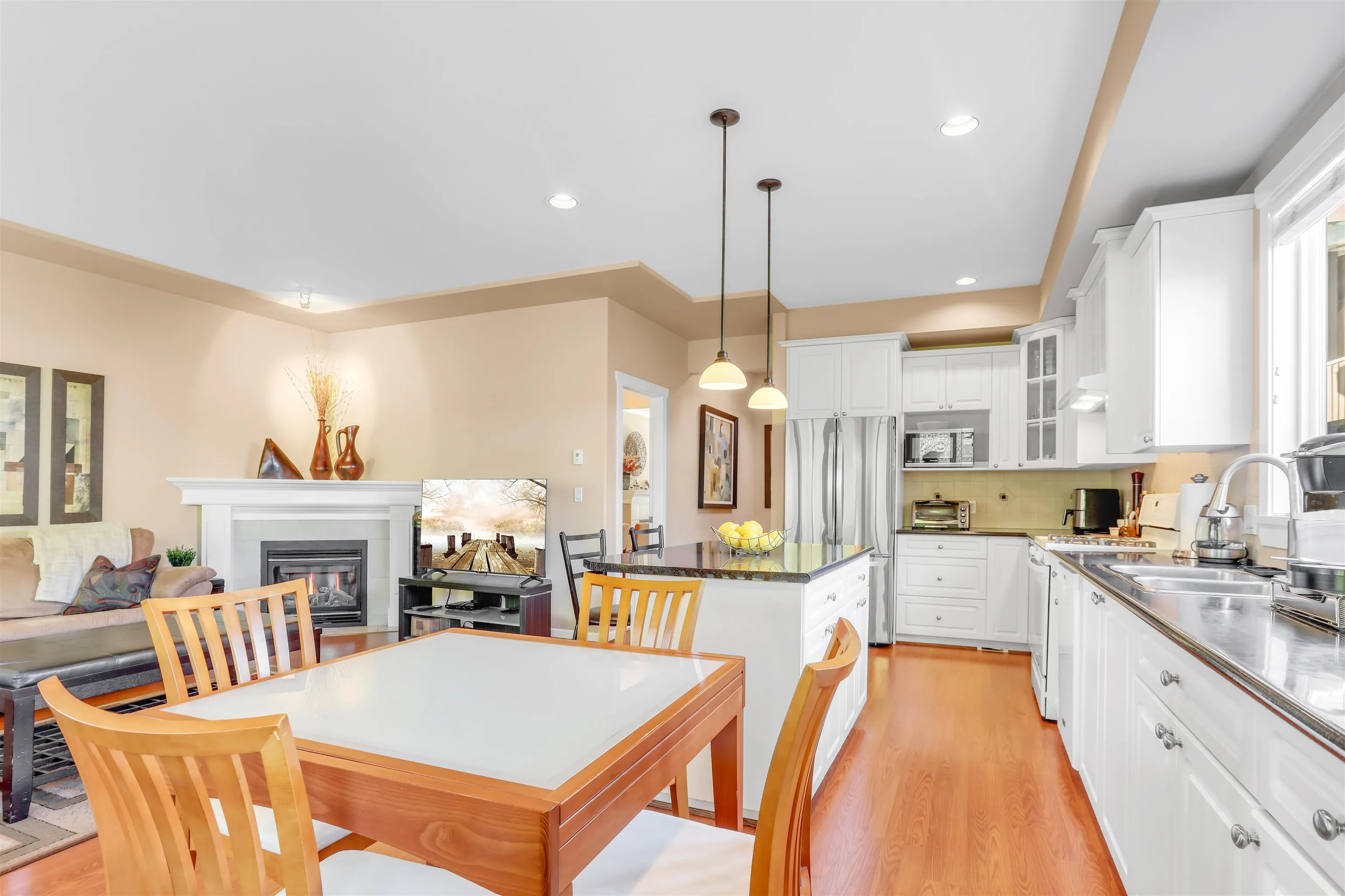 4737 Dunfell Road