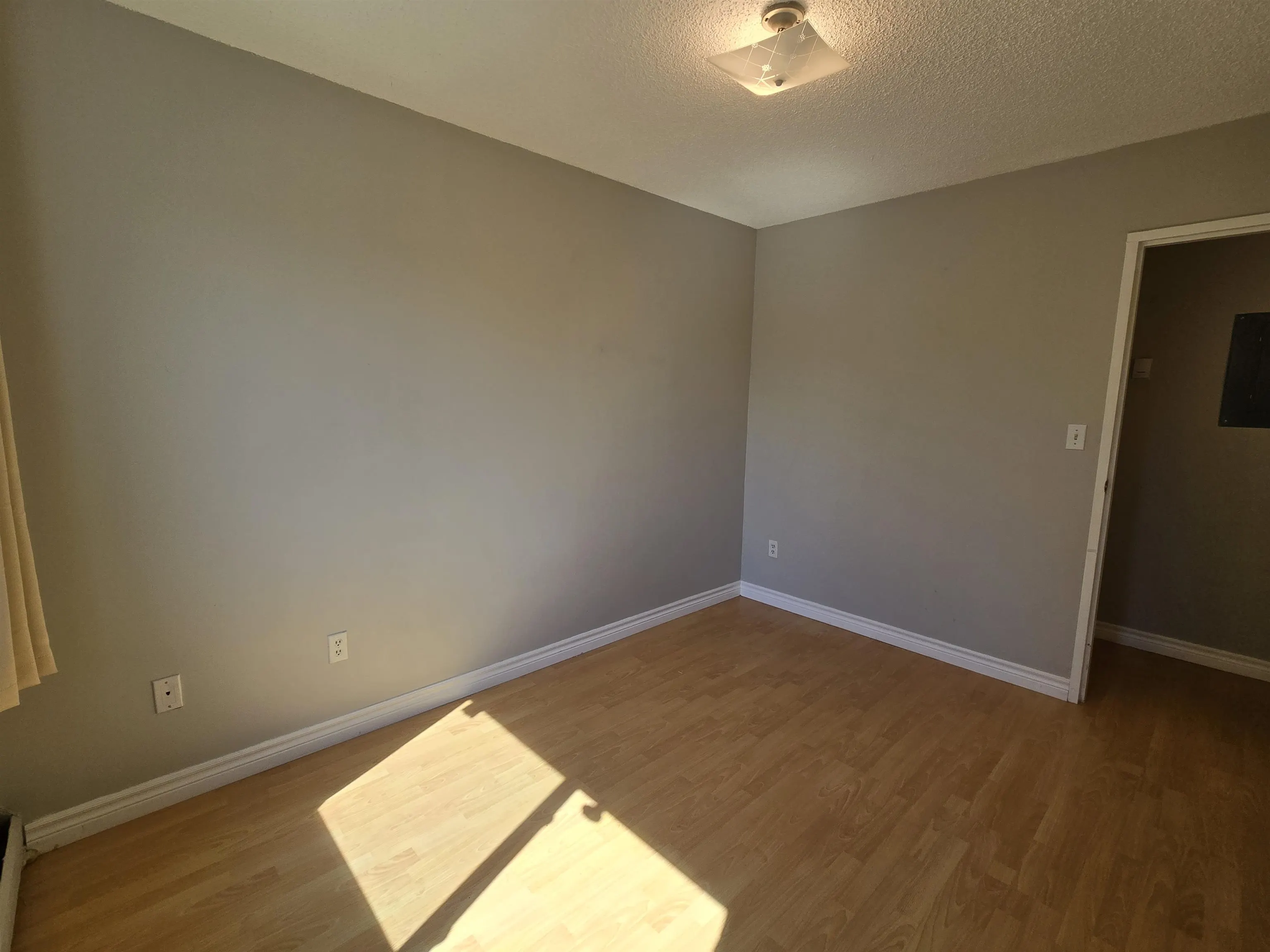 207 7240 Lindsay Road