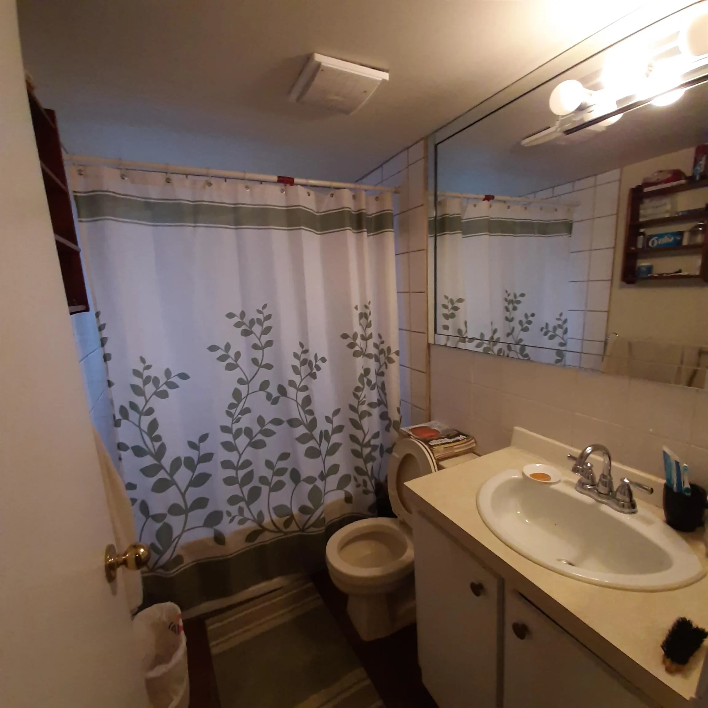 938 Clarke Road