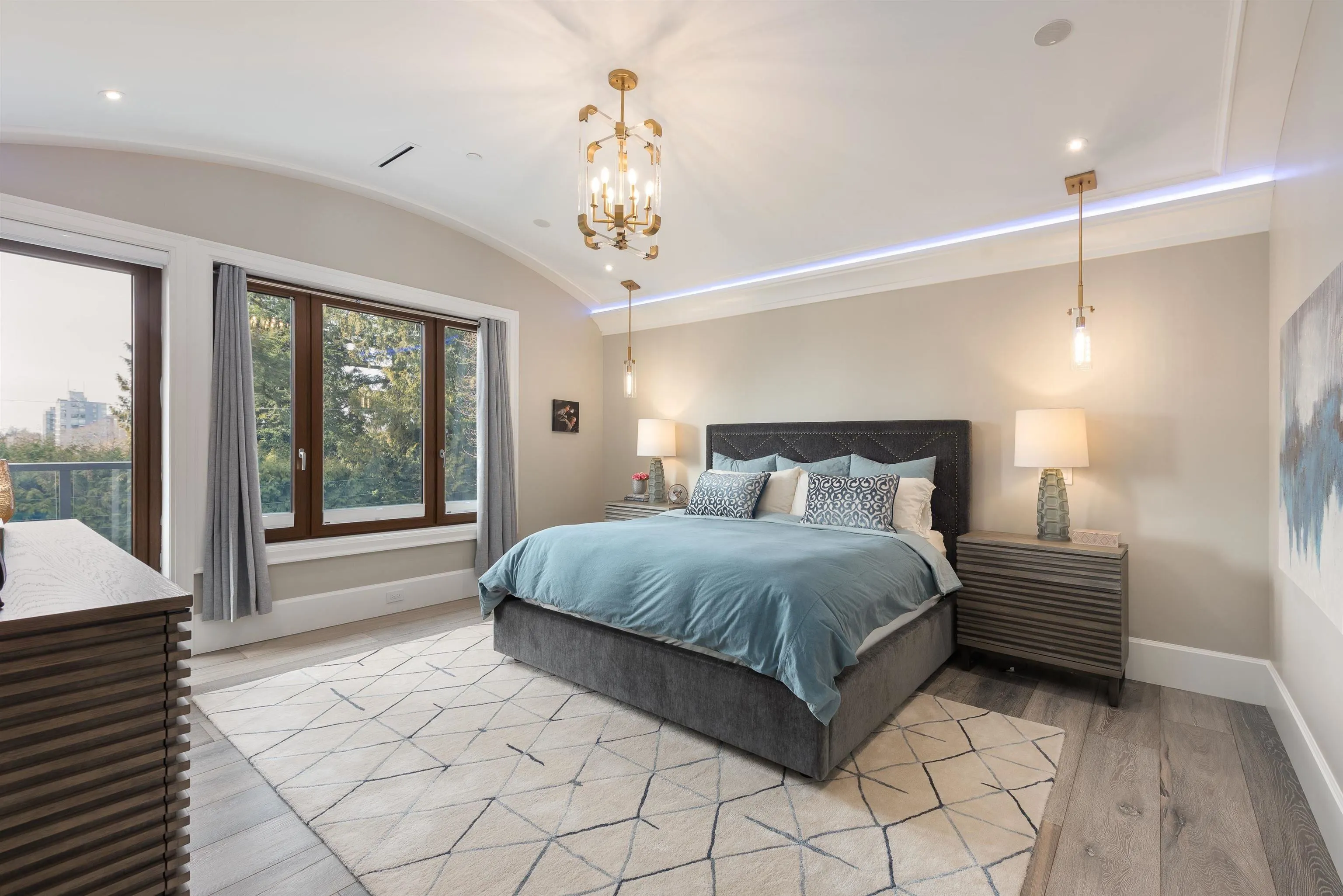 5637 Laburnum Street