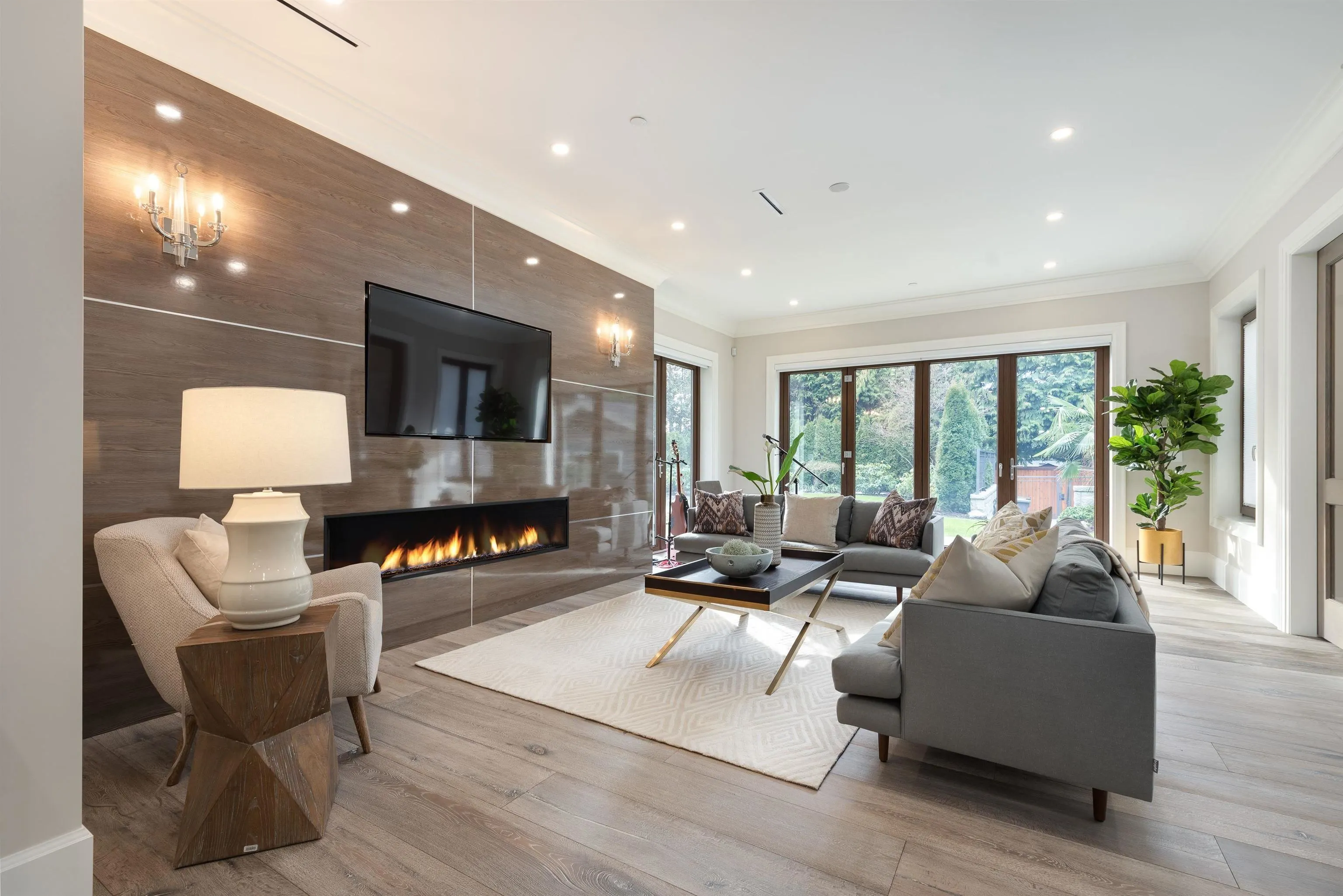 5637 Laburnum Street