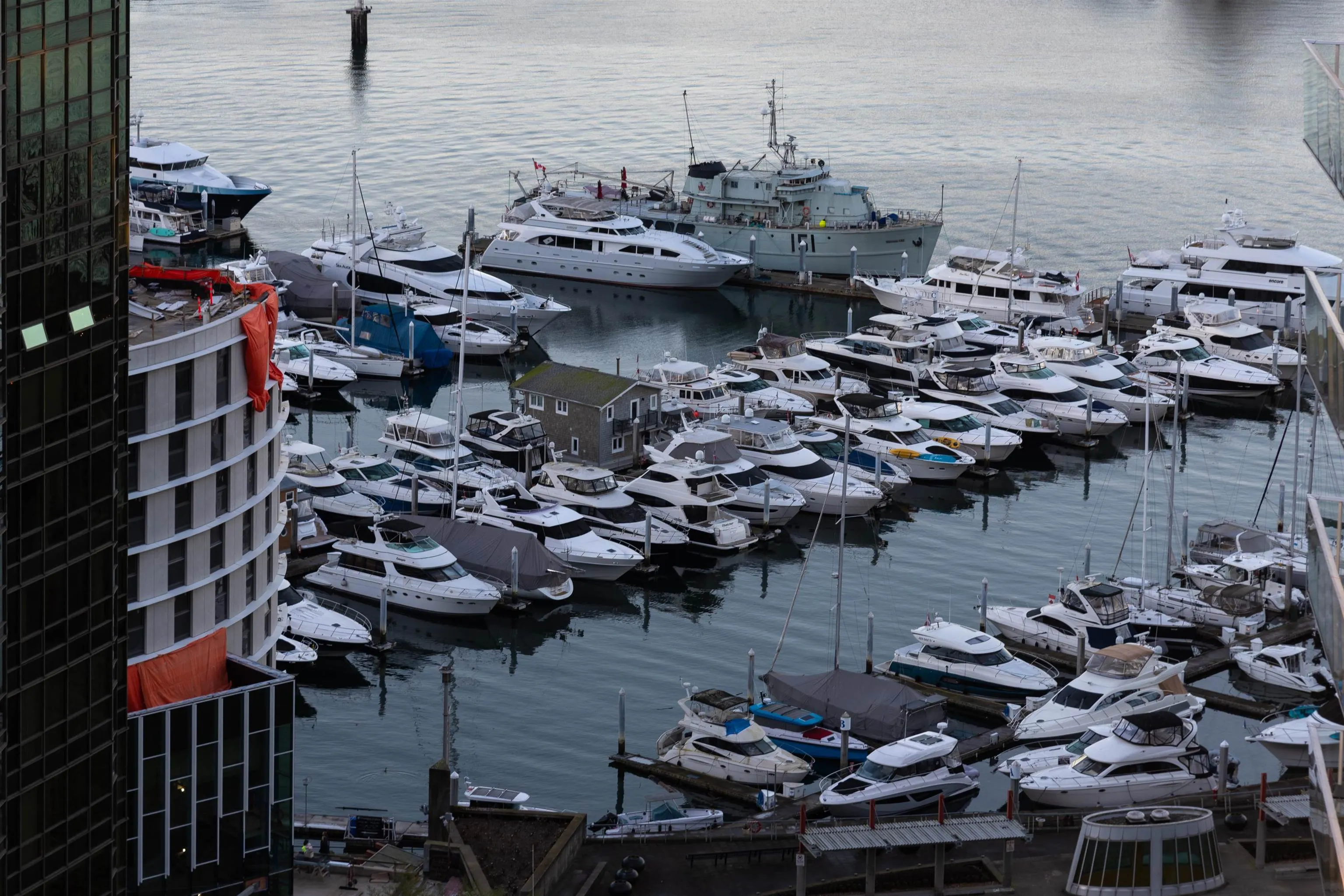 2601 1238 Melville Street