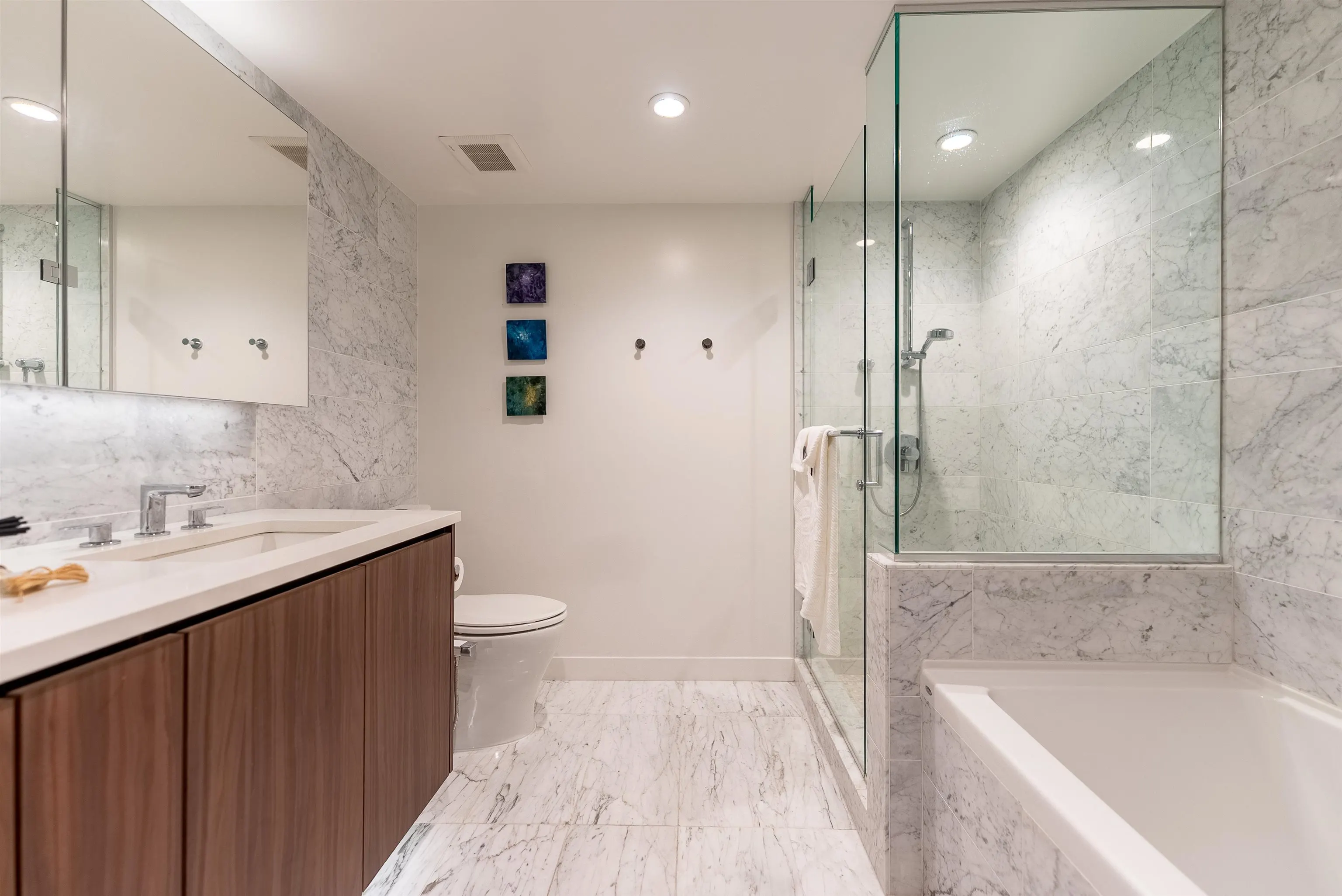 1308 1768 Cook Street
