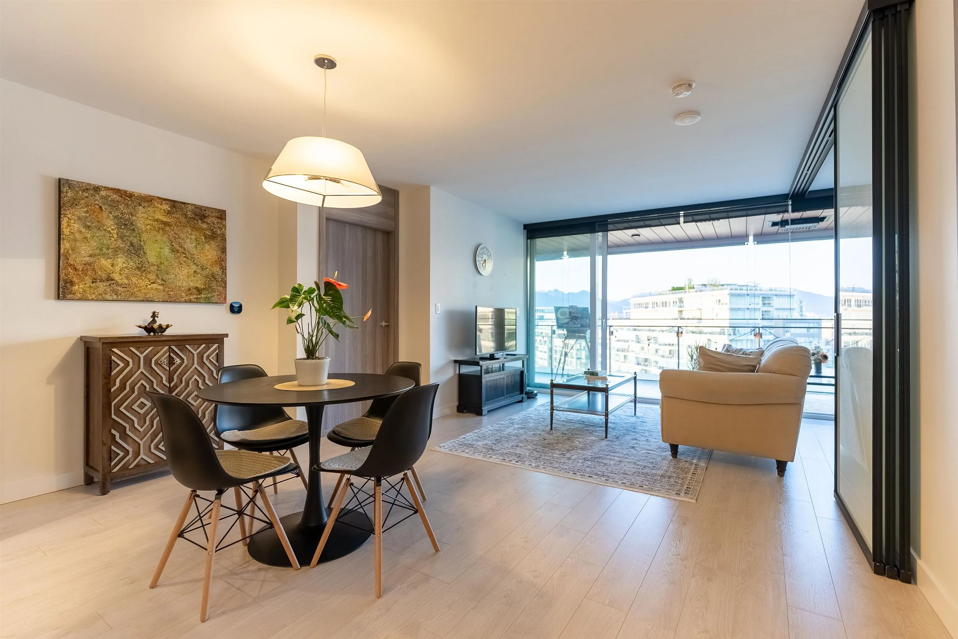 1308 1768 Cook Street